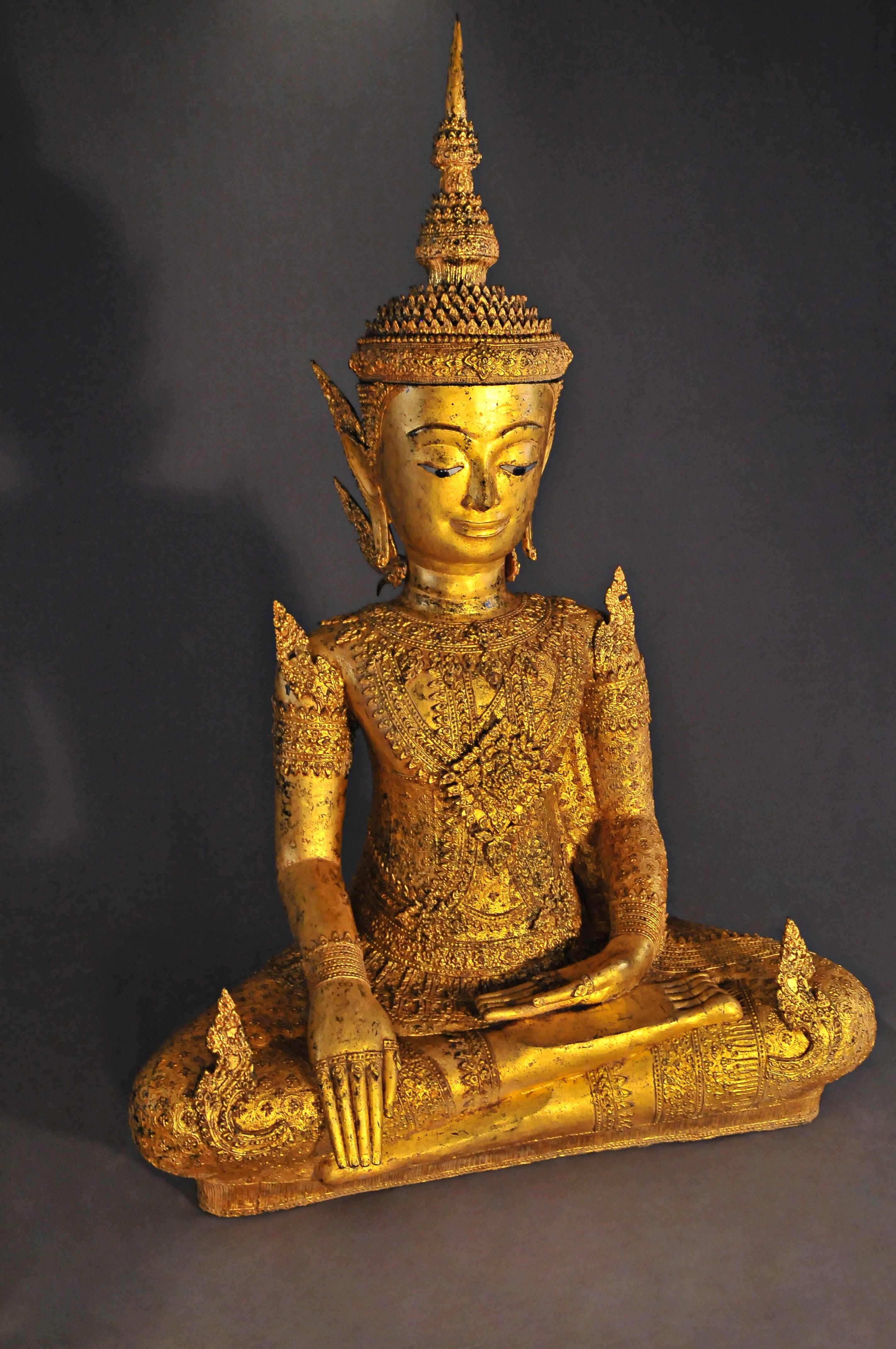Early 19th Century, Important Gilt bronze Jumbupati Buddha (Crowned), Thailand In Good Condition For Sale In Central Hong-Kong, HK