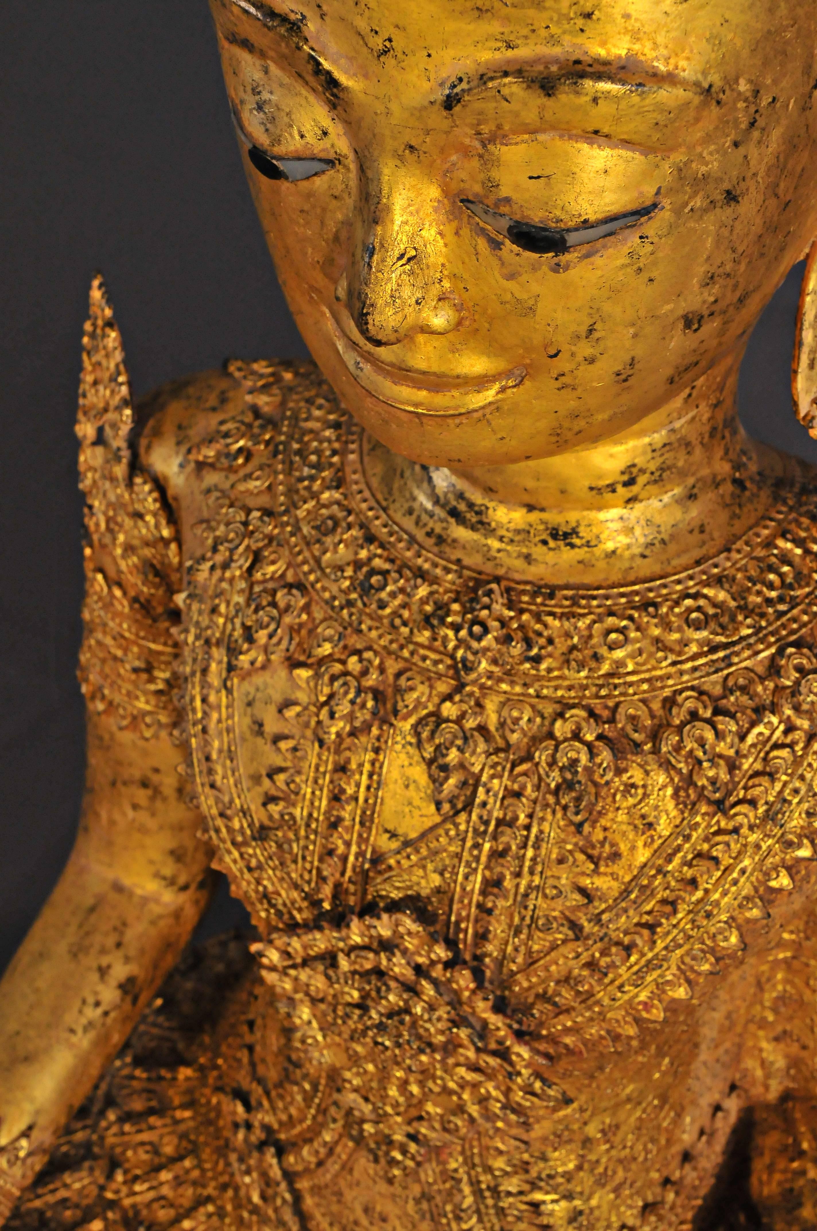 Bronze Early 19th Century, Important Gilt bronze Jumbupati Buddha (Crowned), Thailand For Sale