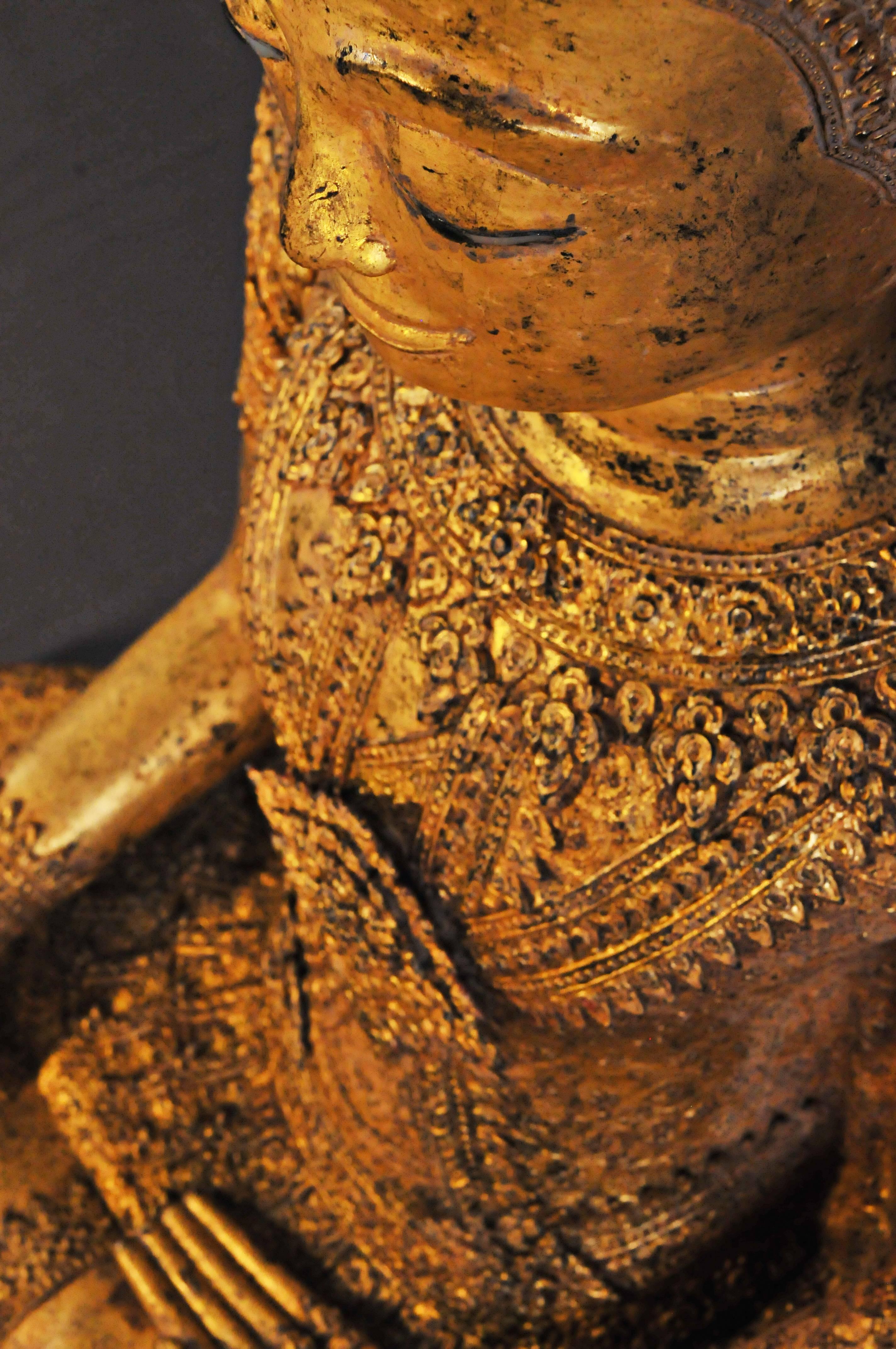 Early 19th Century, Important Gilt bronze Jumbupati Buddha (Crowned), Thailand For Sale 1