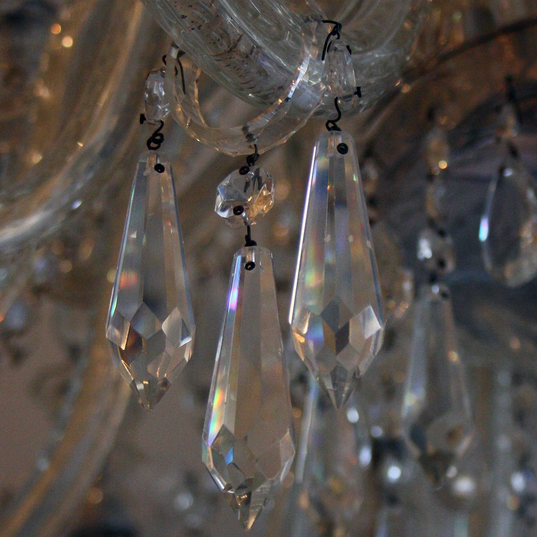 20th Century Twenty Six-Arm Glass Chandelier In Excellent Condition For Sale In Bagshot, GB