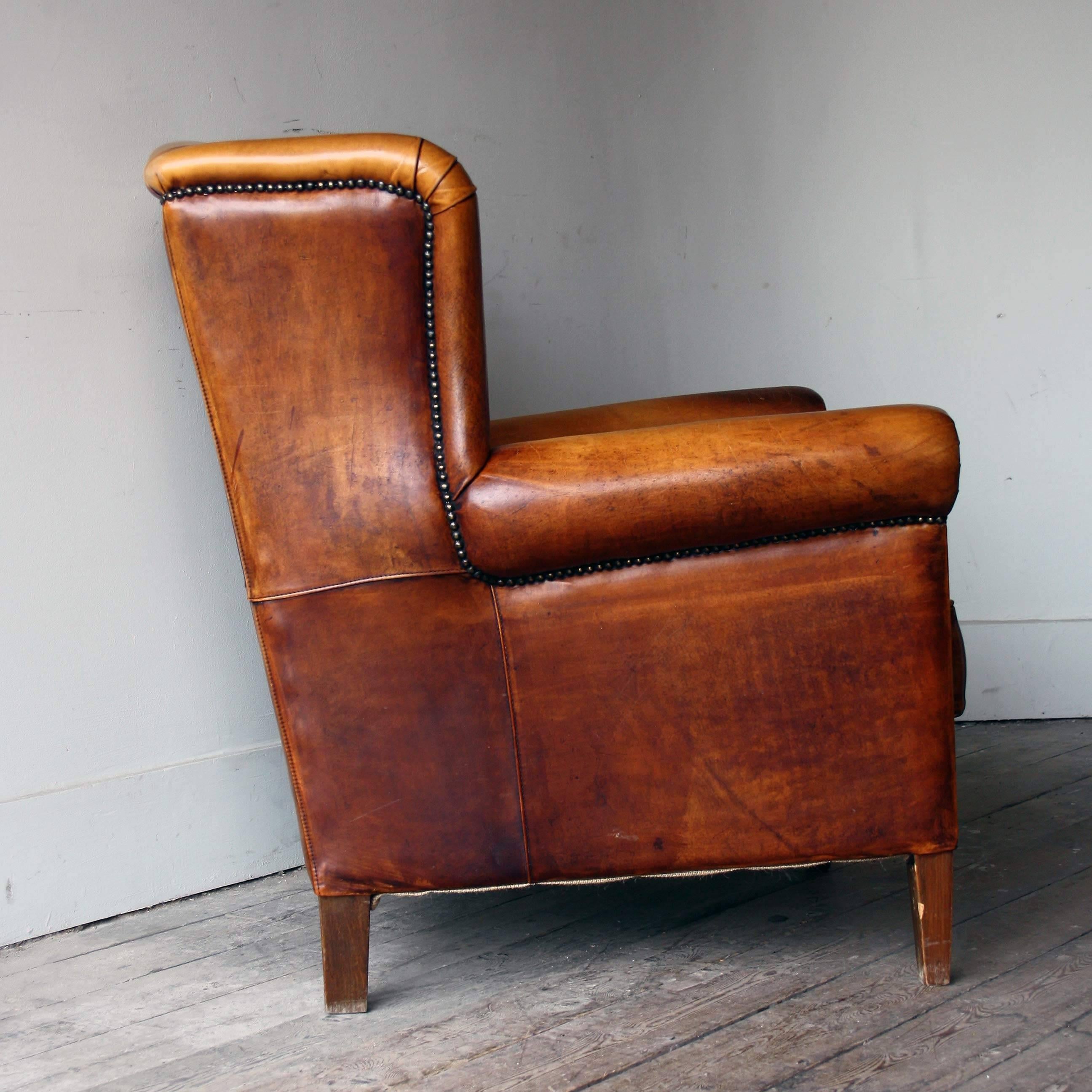 Late 20th Century Tan Leather Wingback In Excellent Condition In Bagshot, GB