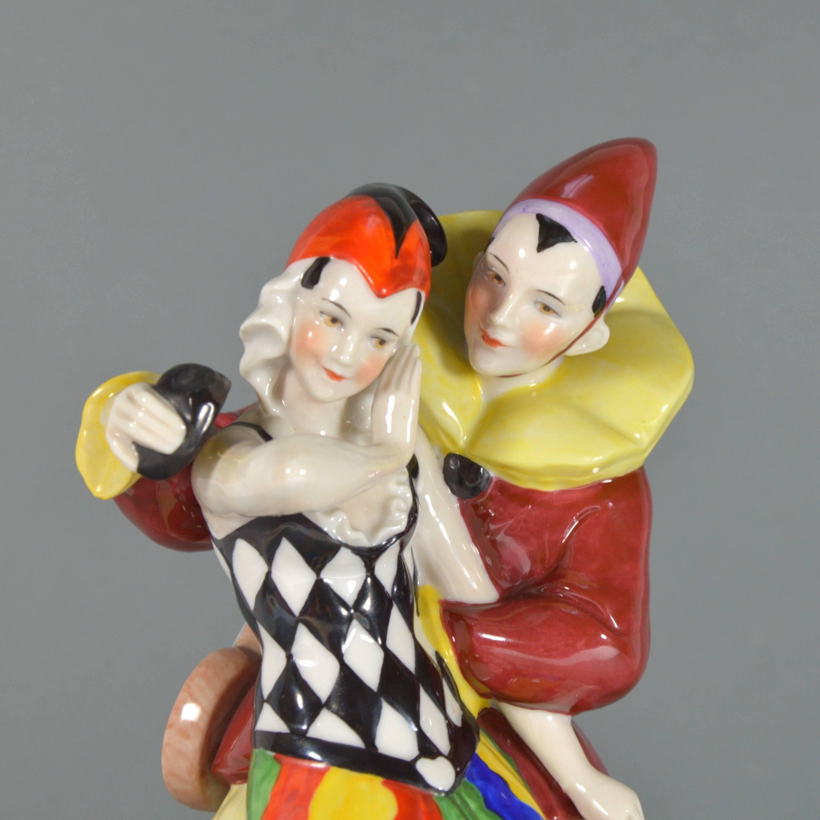 German Art Deco Porcelain Figurine Katzhutte Harlequin and Columbine In Excellent Condition In Brussels, BE