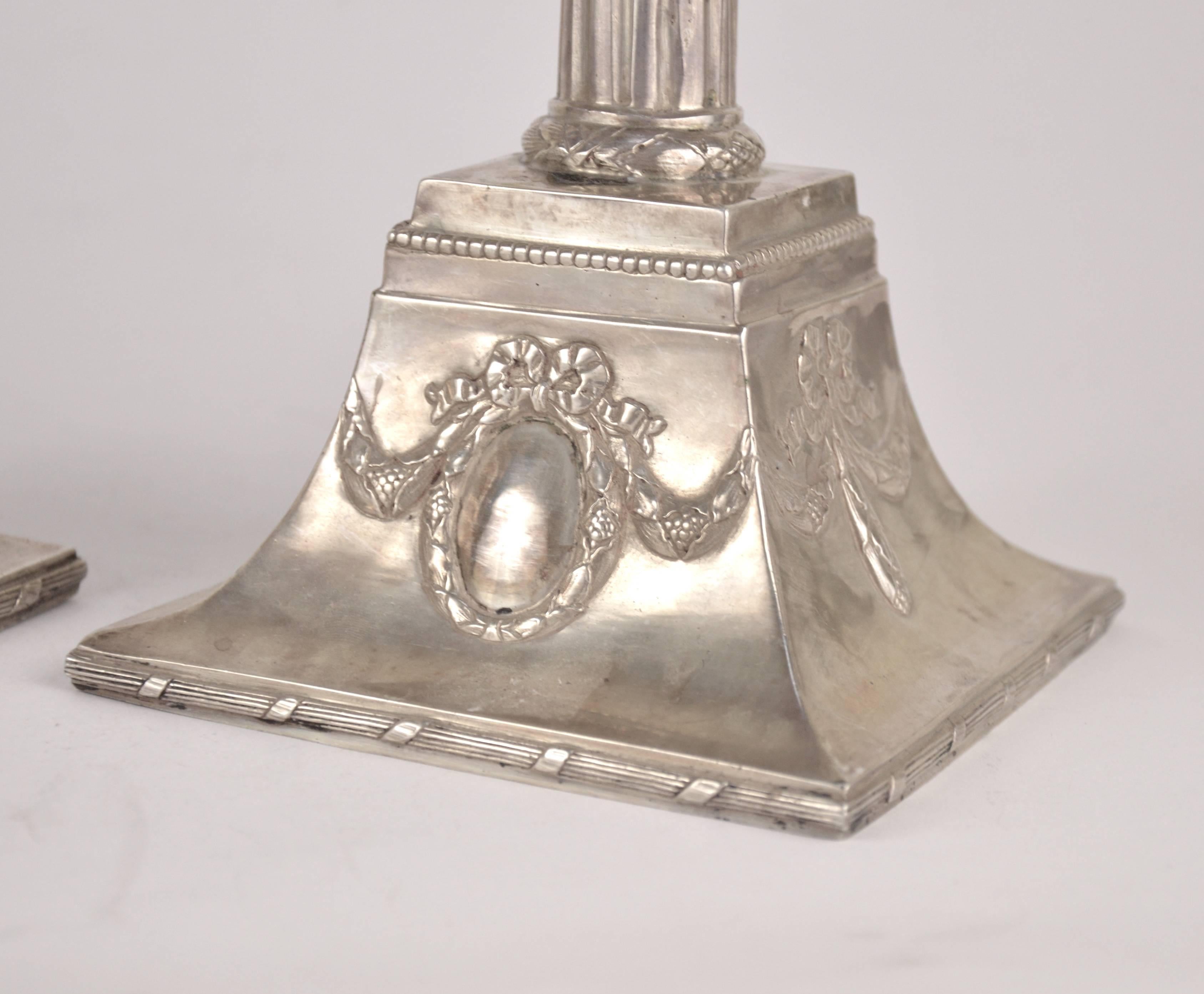 Pair of English Silver Candlesticks, 19th Century 1