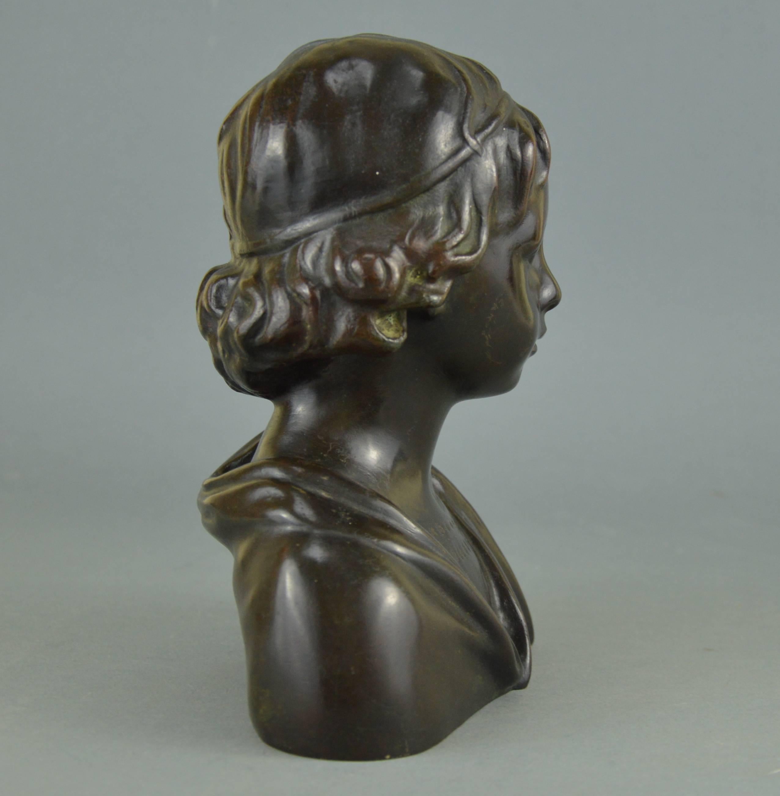 Belgian Bronze Sculpture Bust of a Young Girl A.Daver Foundry, Late 19th Century 3