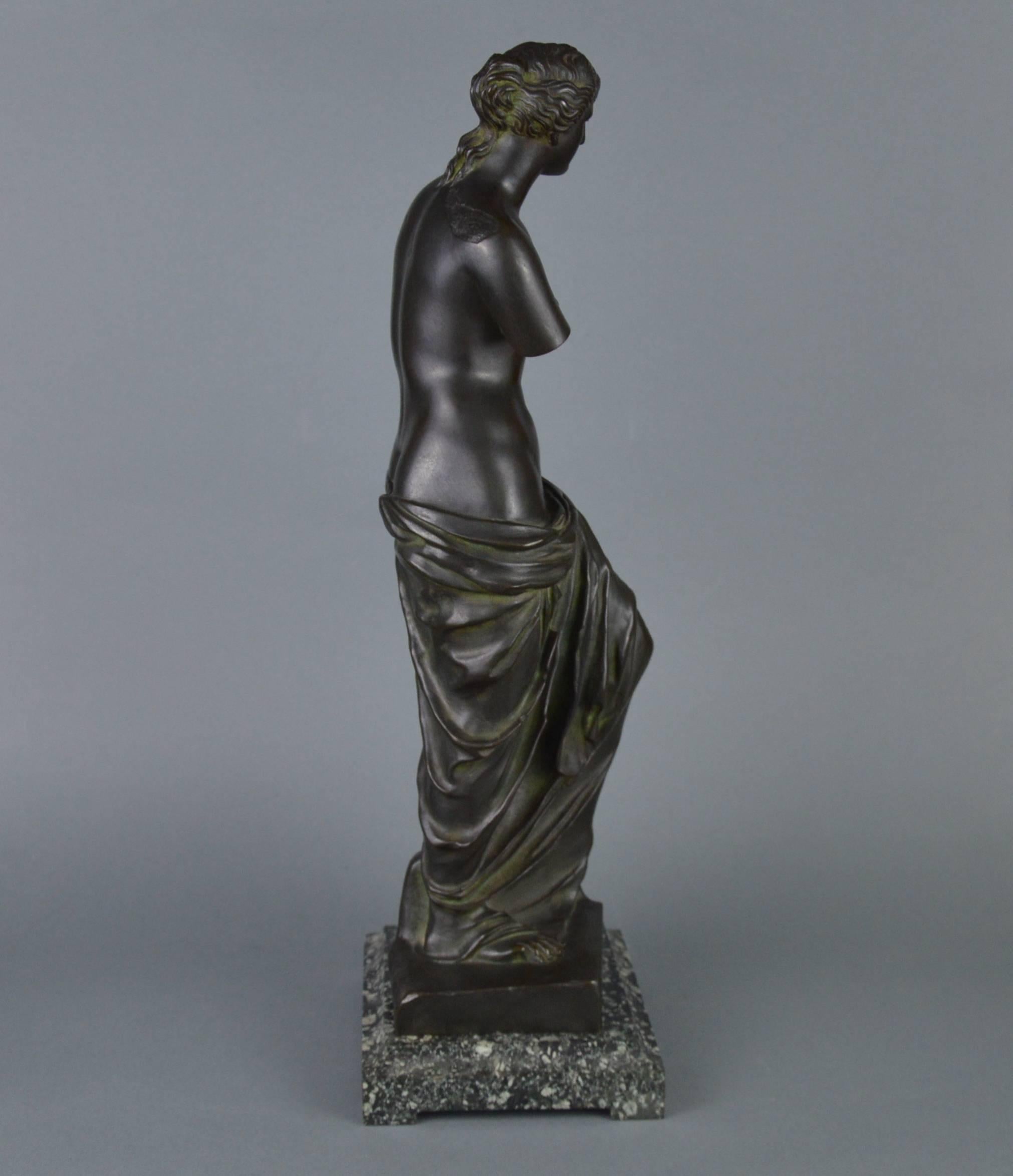 20th Century Bronze Sculpture of Venus de Milo, Black Patina, Green Flamed Marble Stand