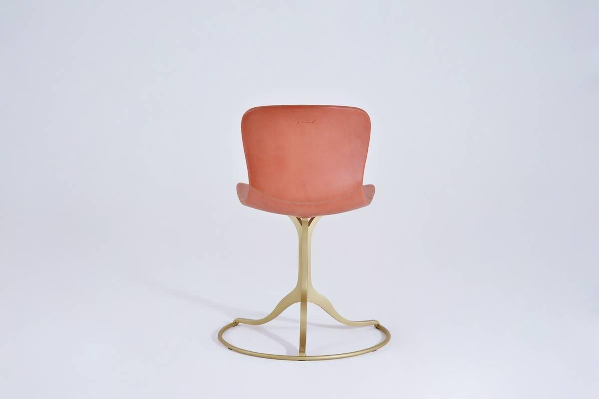 Mid-Century Modern Bespoke Sand Cast Brass Chair in Vieux Rose Leather, by P. Tendercool For Sale
