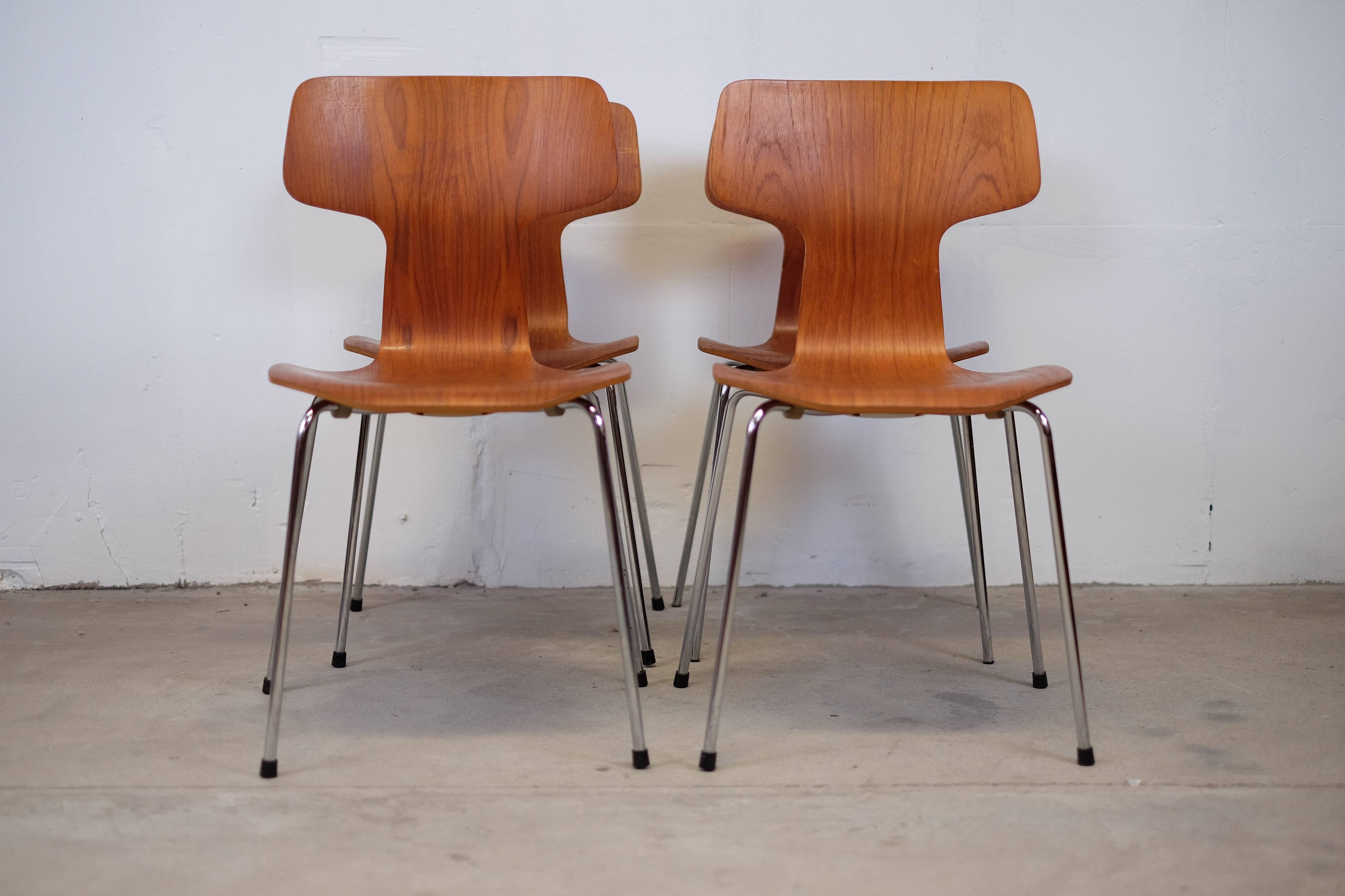 Set of Four 'Hammer' Chairs by Arne Jacobsen In Good Condition In Middelfart, Fyn