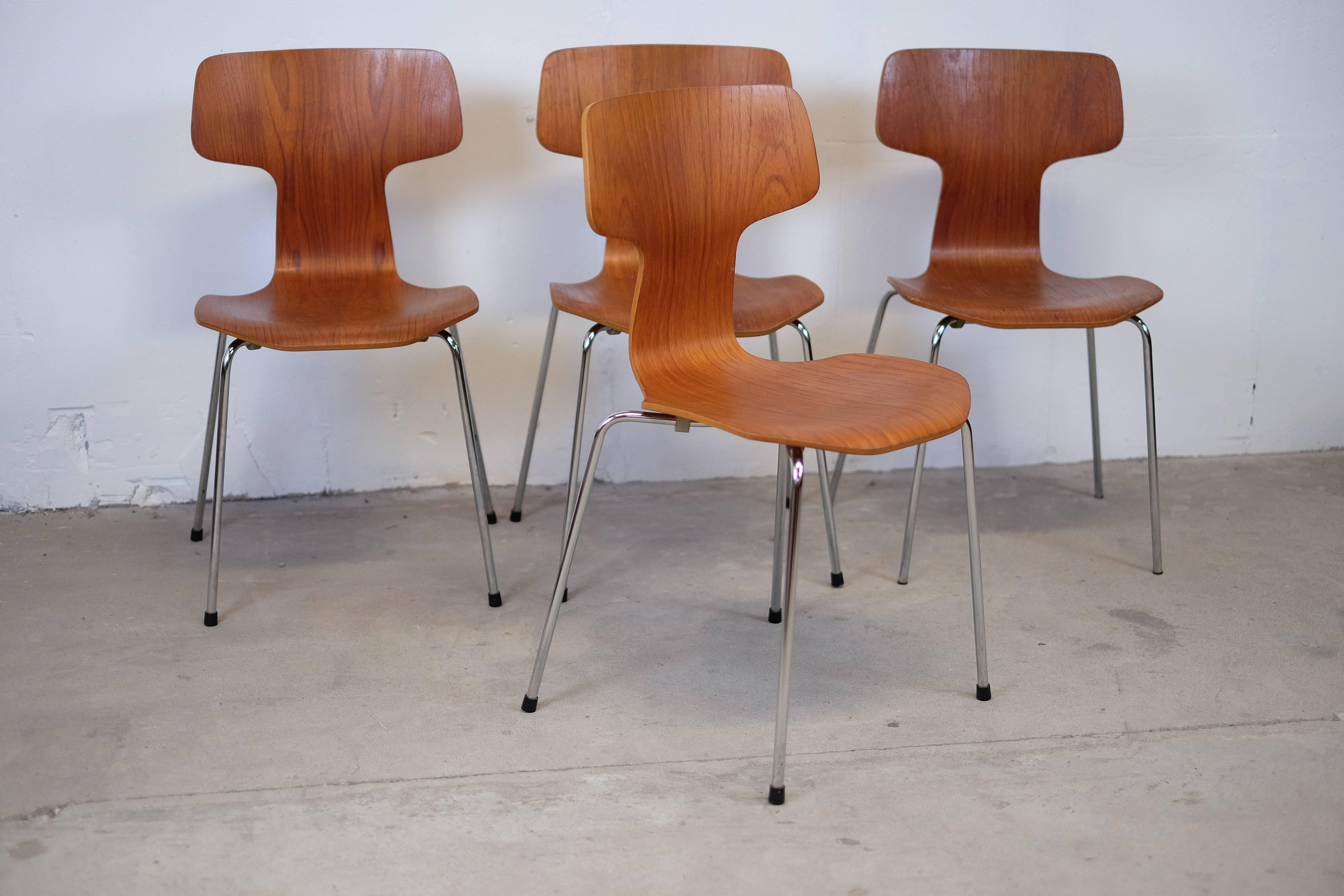 Set of four dining chairs in Teak 'Hammer' chair by Arne Jacobsen for Fritz Hansen, 1960s.

These chairs got a great shape and are very comfortable. 

The chairs has some small marks due age-related use, but they are in good vintage condition.