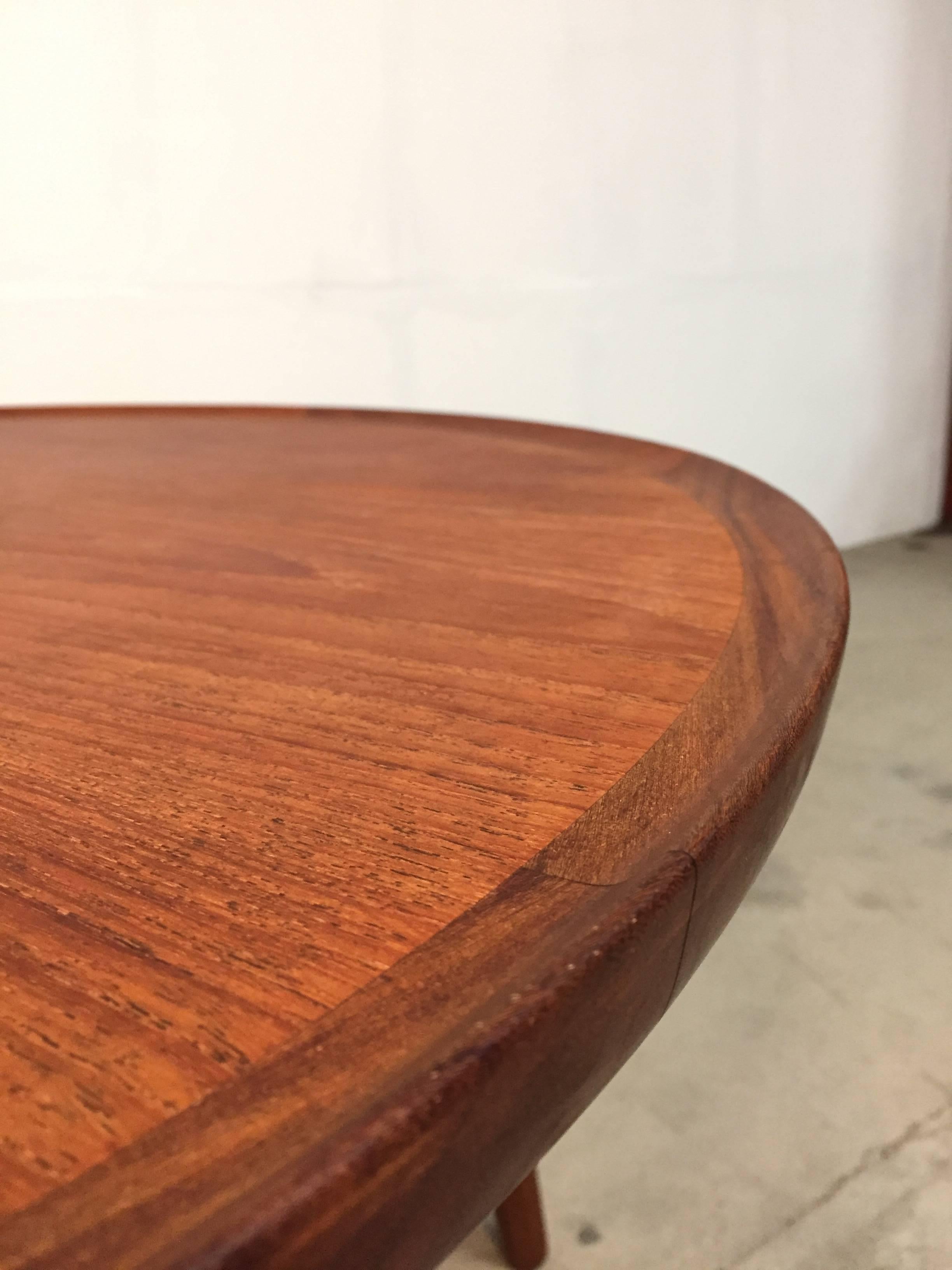 Mid-Century Modern 1960s Danish Mid-Century Coffee Table in Teak For Sale