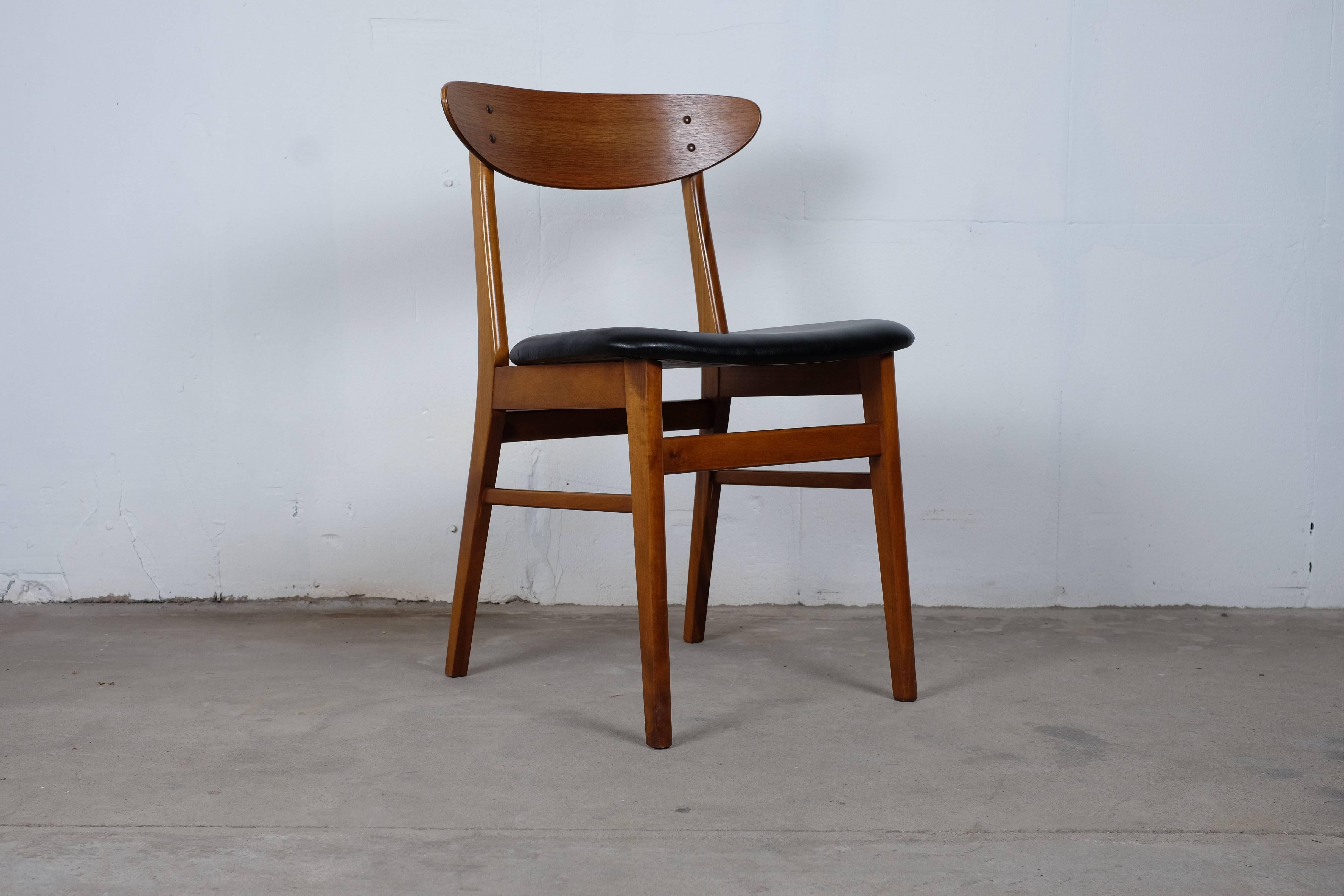 Mid-Century Modern Set of Six Chairs by Danish Manufacturer Farstrup 'The Smile'