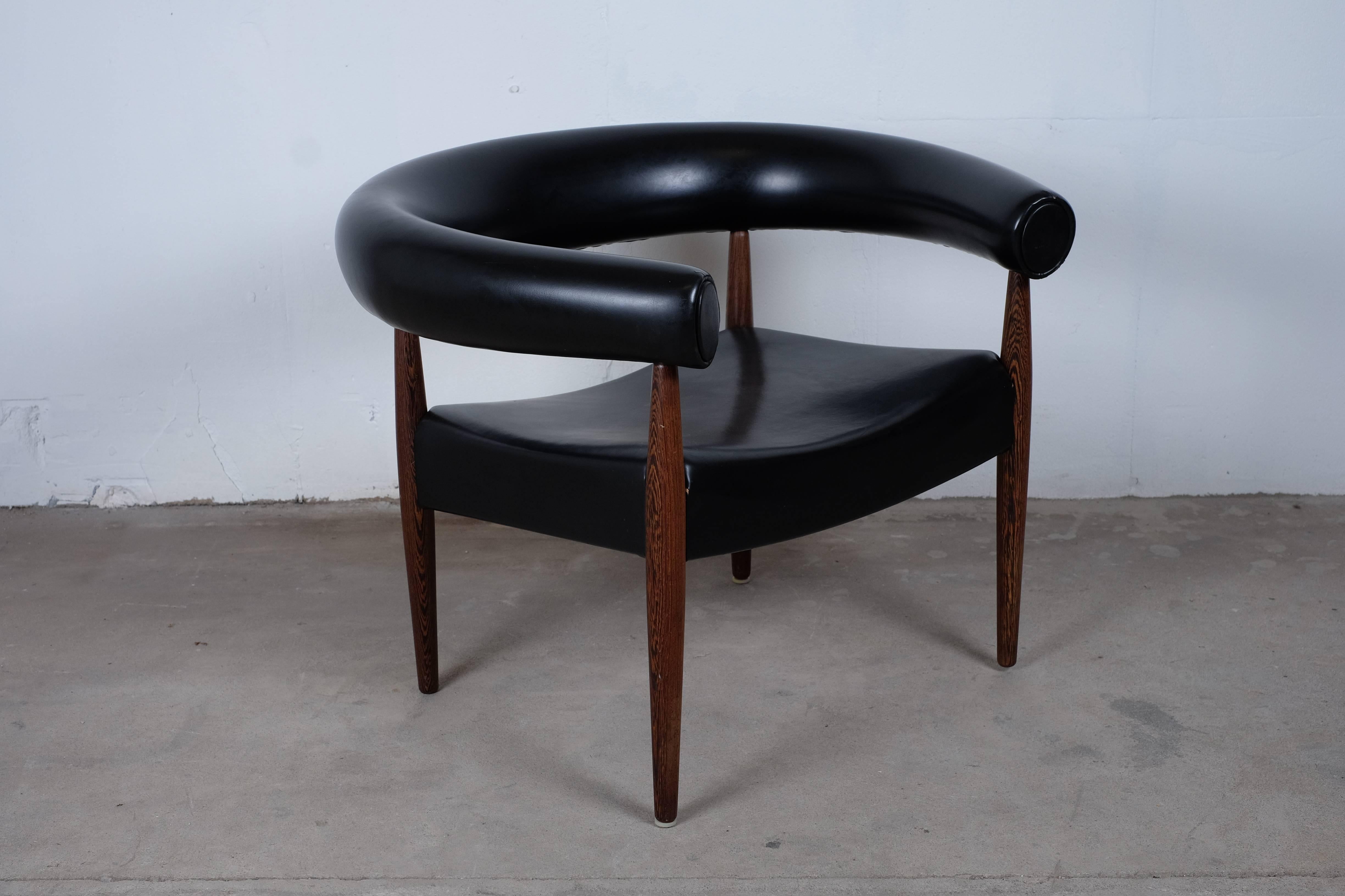 This iconic and beautiful chair was designed in 1958 by the most prolific female furniture designer Denmark has ever produced, Nanna Ditzel. Produced by Kold Savværk.
The chair is now in re-production but this chair is the original one with black