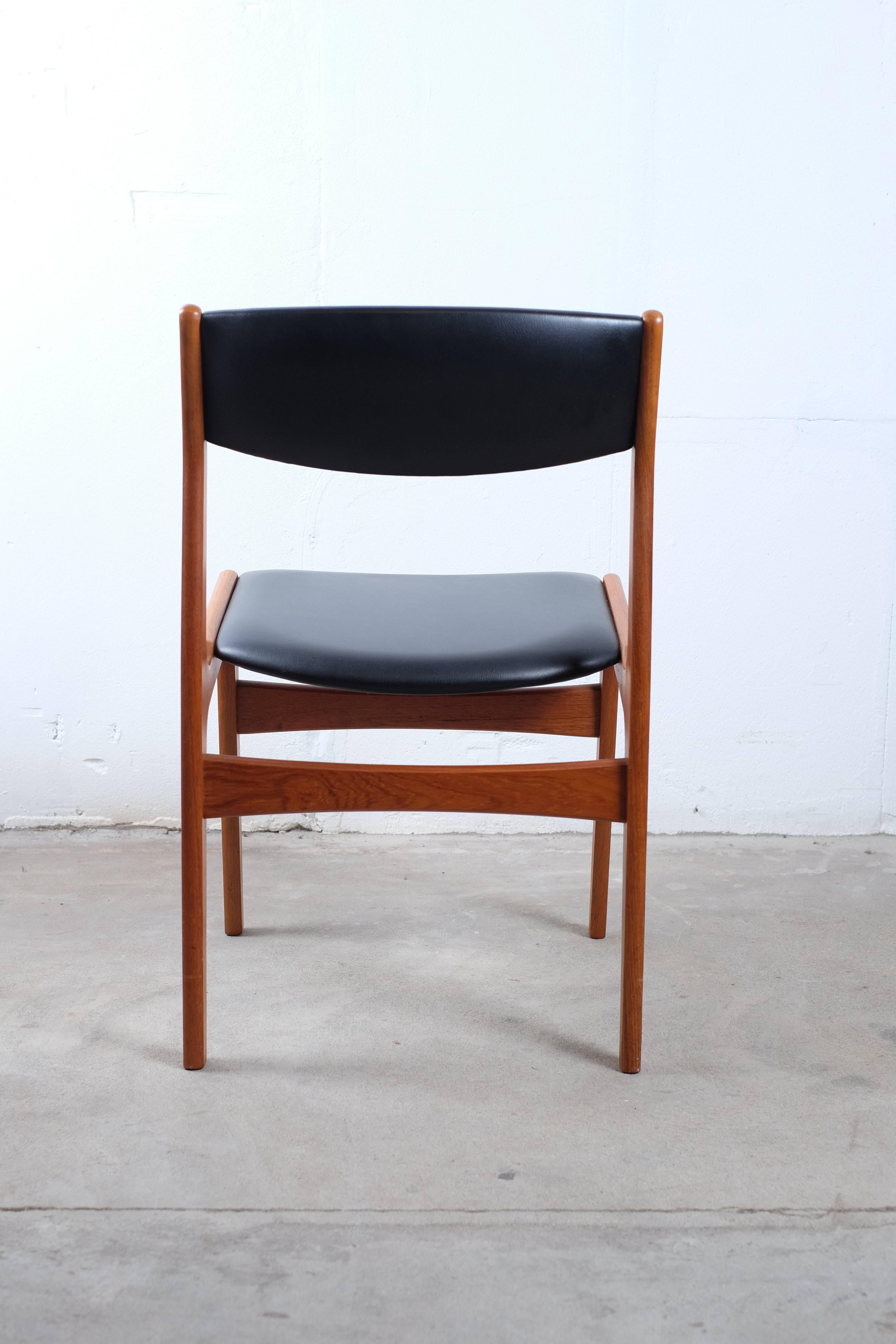 Mid-20th Century Set of Six Dining Chairs in Teak by Nova, Danish Design For Sale