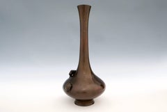 Japanese Bronze Vase of Two Turtles Looking at Each Other