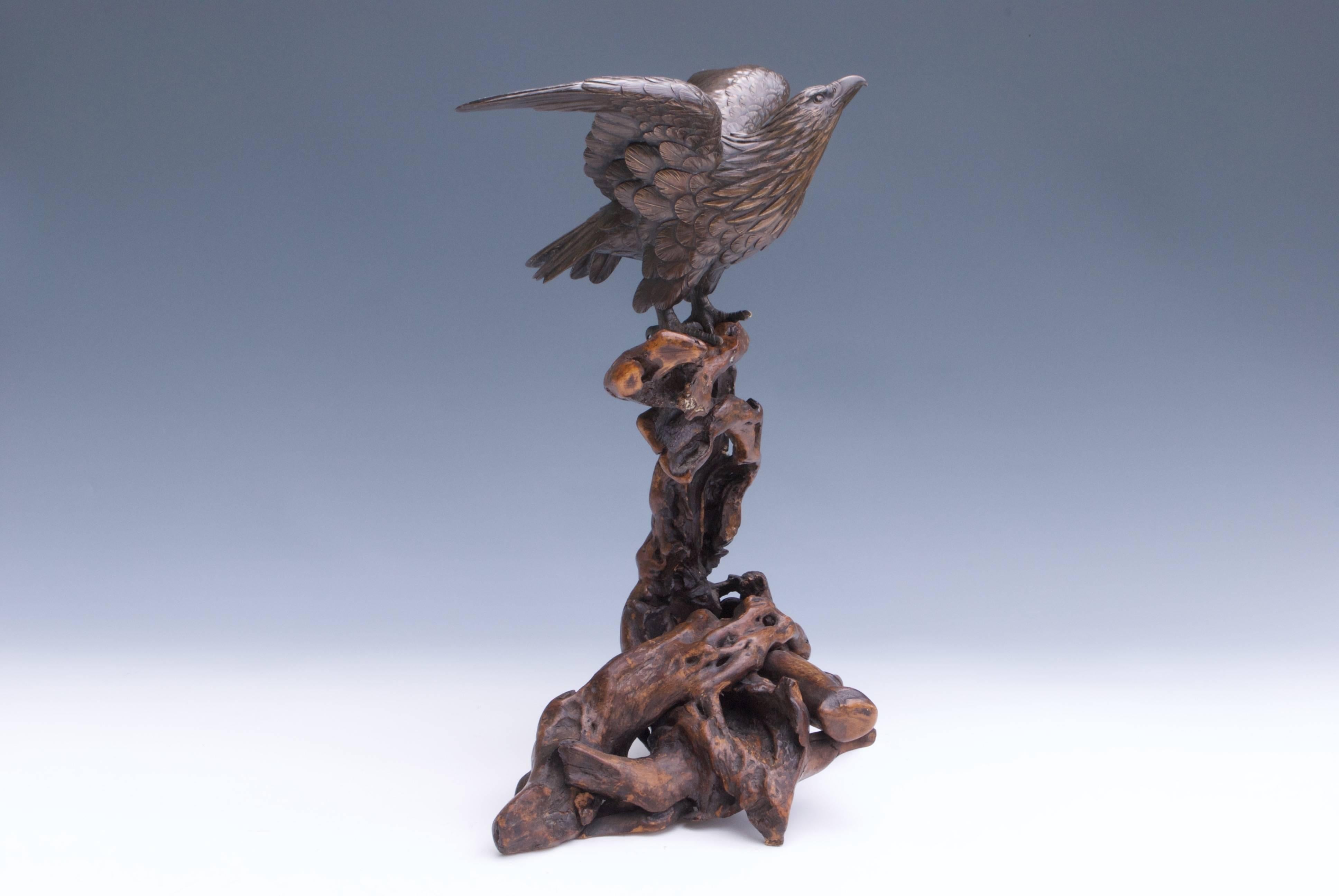 Patinated Japanese Bronze Sculpture Okimono of an Eagle For Sale