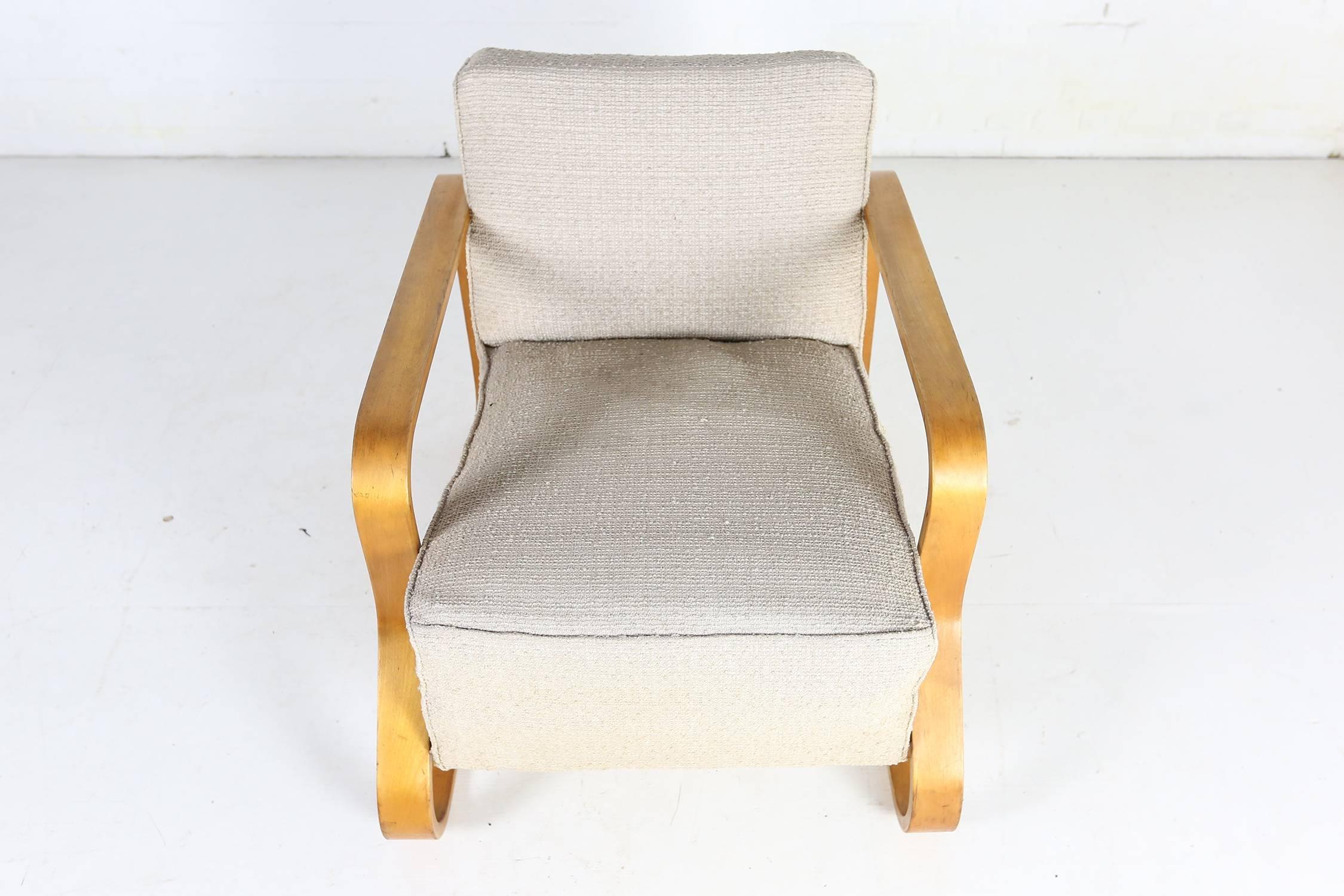 Mid-Century Modern Model 44 Lounge Chair in Birch by Alvar Aalto for Finmar, 1930s