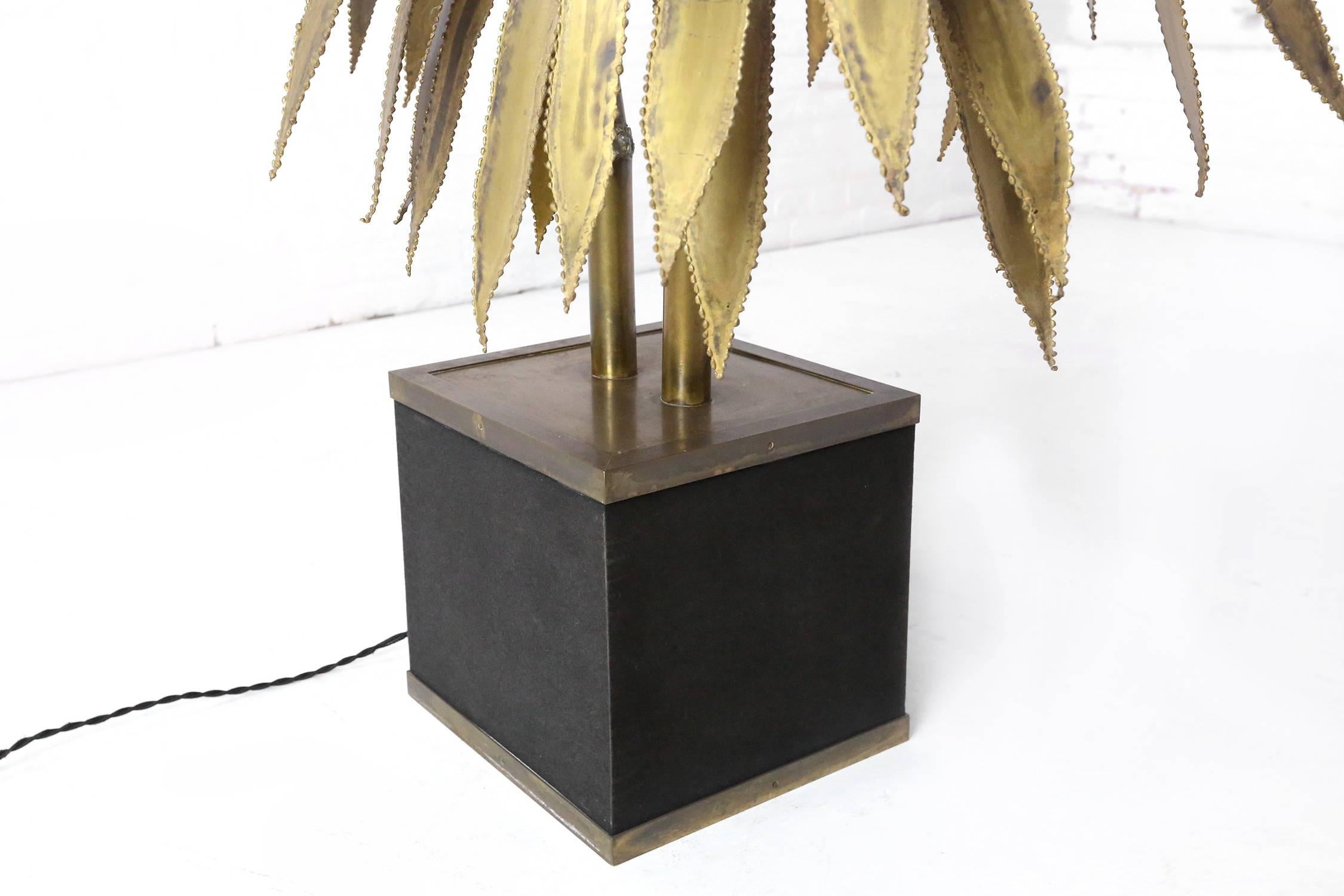 Maison Jansen Brass Palm Tree Floor Lamp In Good Condition In Ghent, BE