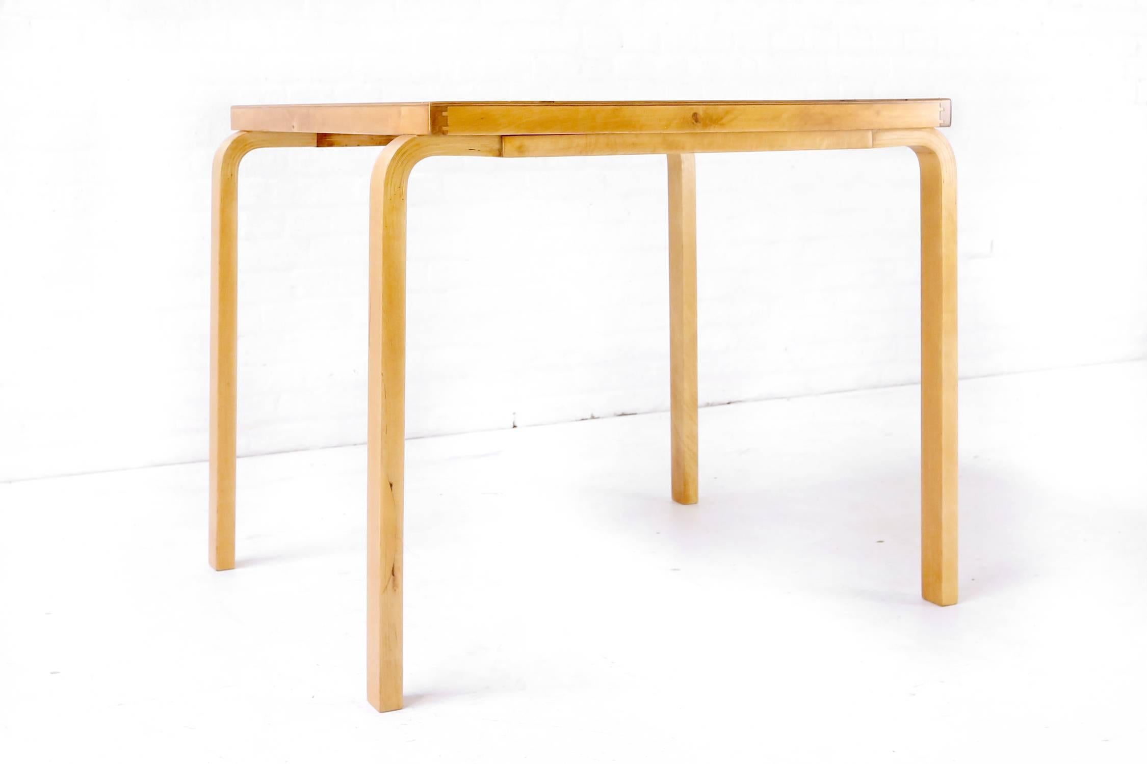 Alvar Aalto Square Table or Desk Model 81B Finmar In Excellent Condition In Ghent, BE