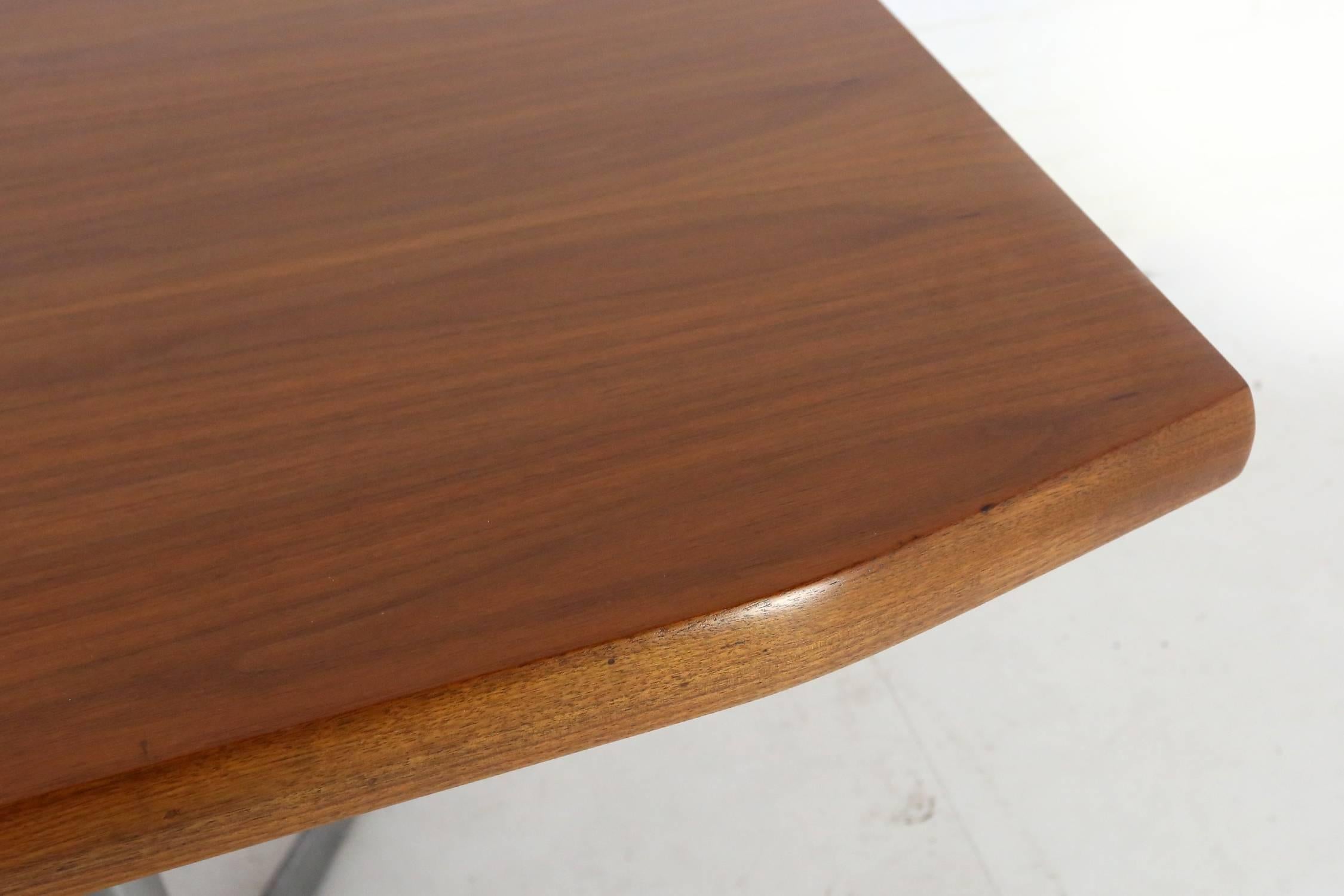 Walnut Osvaldo Borsani Executive Desk for Tecno, Italy, 1954 For Sale