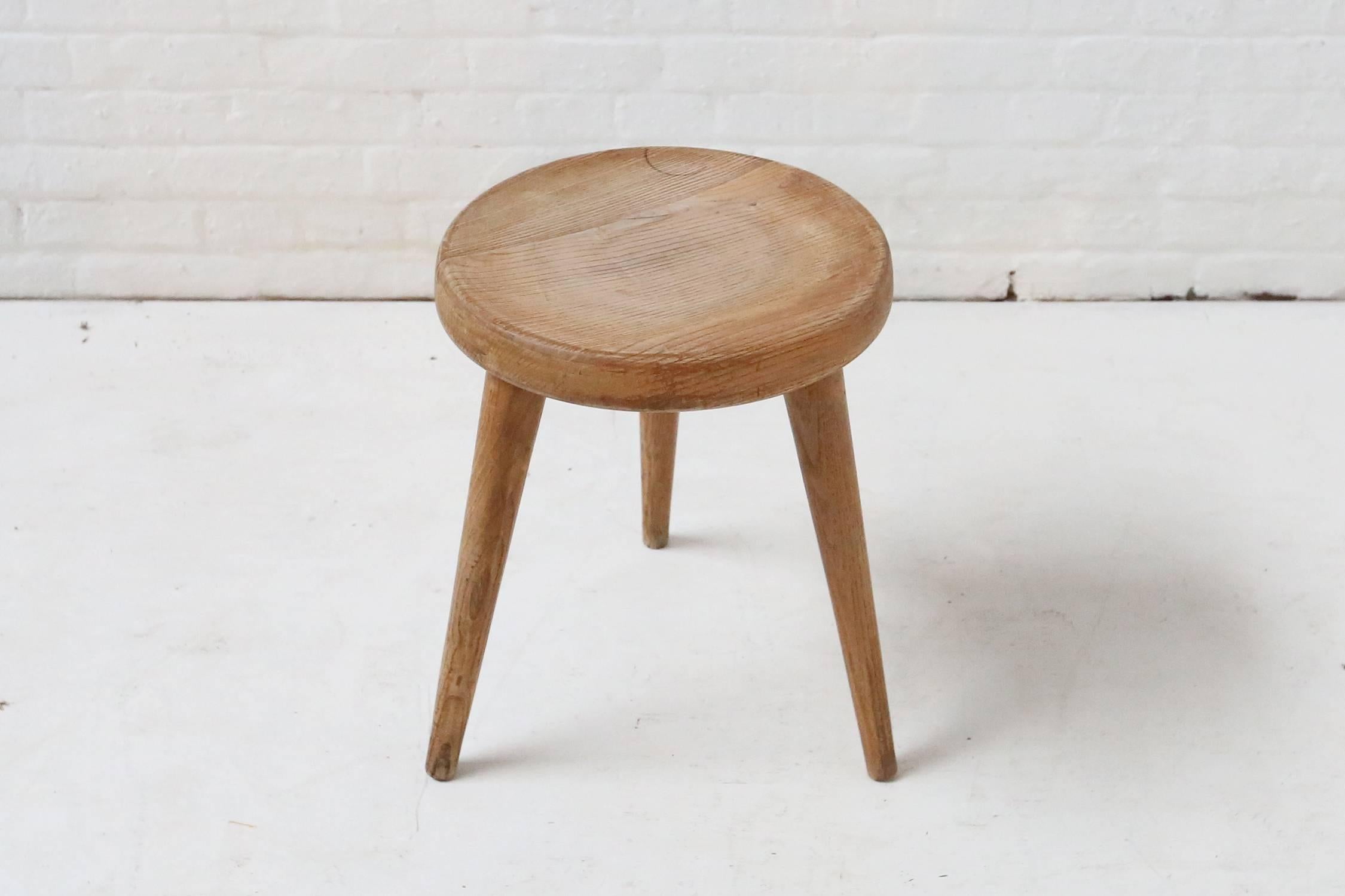 Charlotte Perriand tripod stool in Ashwood, in original unrestored condition
edition Georges Blanchon, circa 1947

Référence : 
Jacques Barsac, Charlotte Perriand: Complete Works Volume 2, 1940-1955, Paris, 2015, pp. 162-63, 169, 302-303, 305,