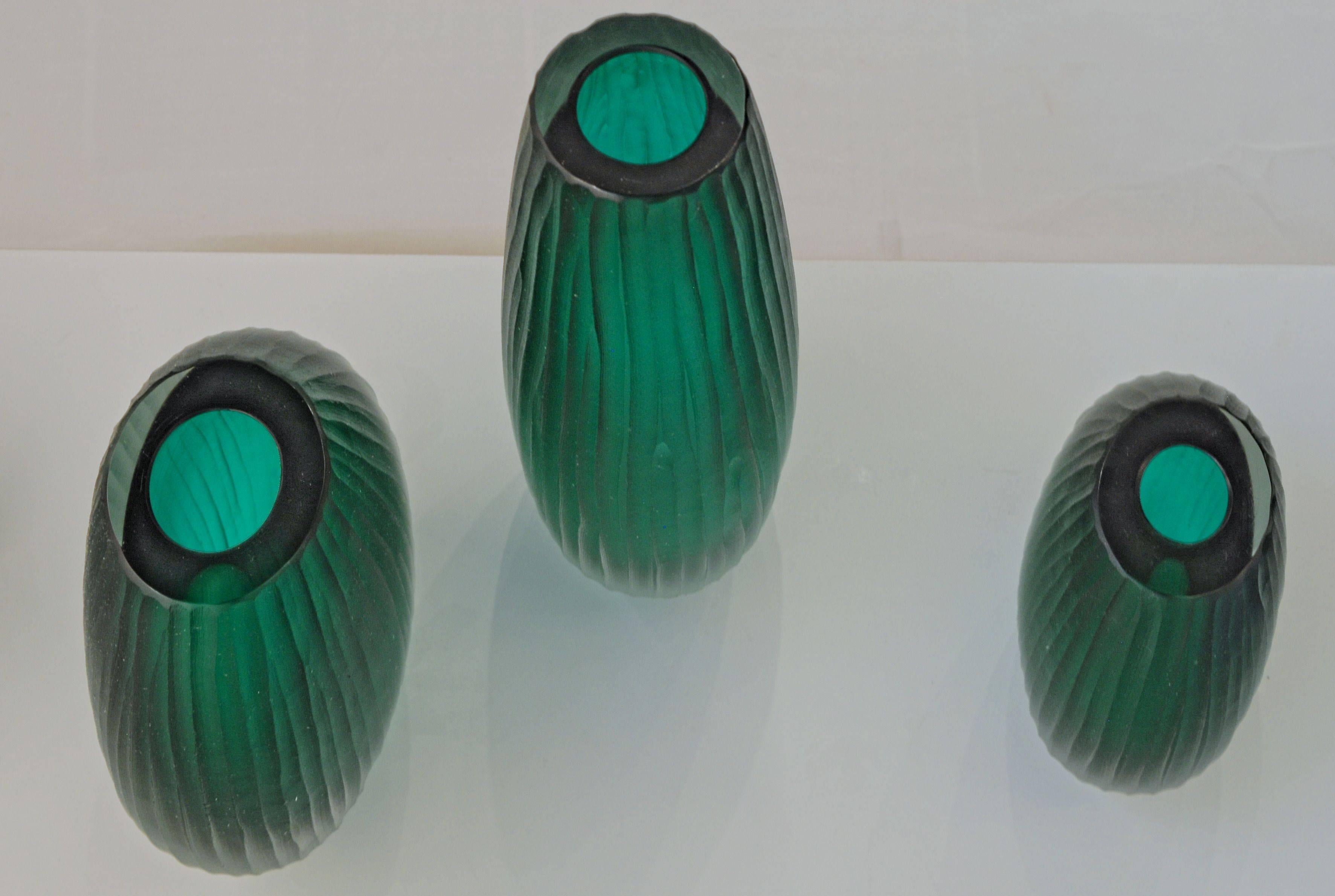 Emerald Green Sommerso Trittico Vase, Battuto Finish, Murano Made 1