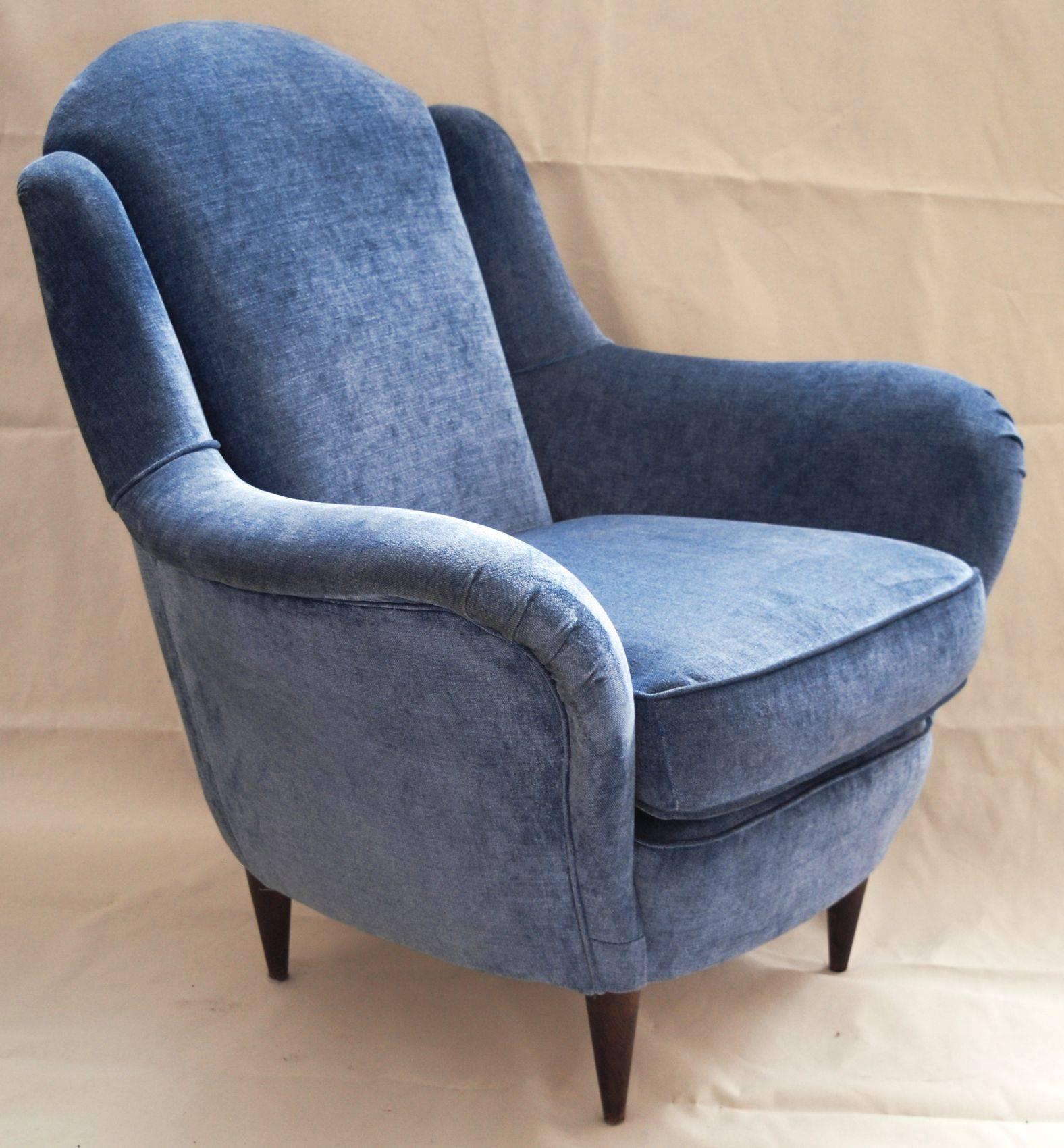 Two Armchairs, Blue Velvet, I.S.A. Bergamo Ico Parisi attr. 1950s, SALE MUST GO In Good Condition In Tavarnelle val di Pesa, Florence