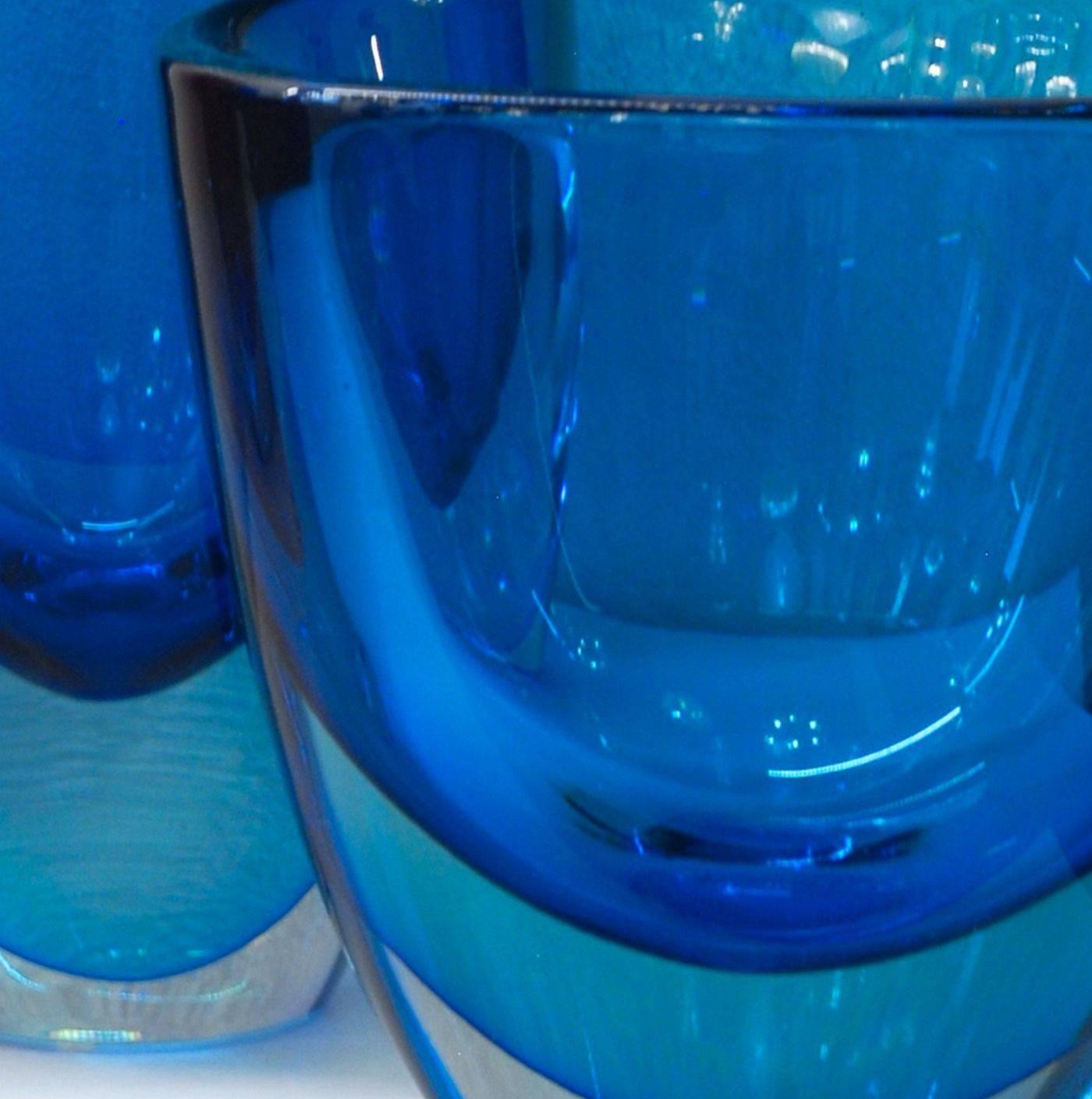 Stefano Toso Pair of Sommerso Acquamare and Cobalt Vases, Massiccio with Sbruffi In Excellent Condition In Tavarnelle val di Pesa, Florence