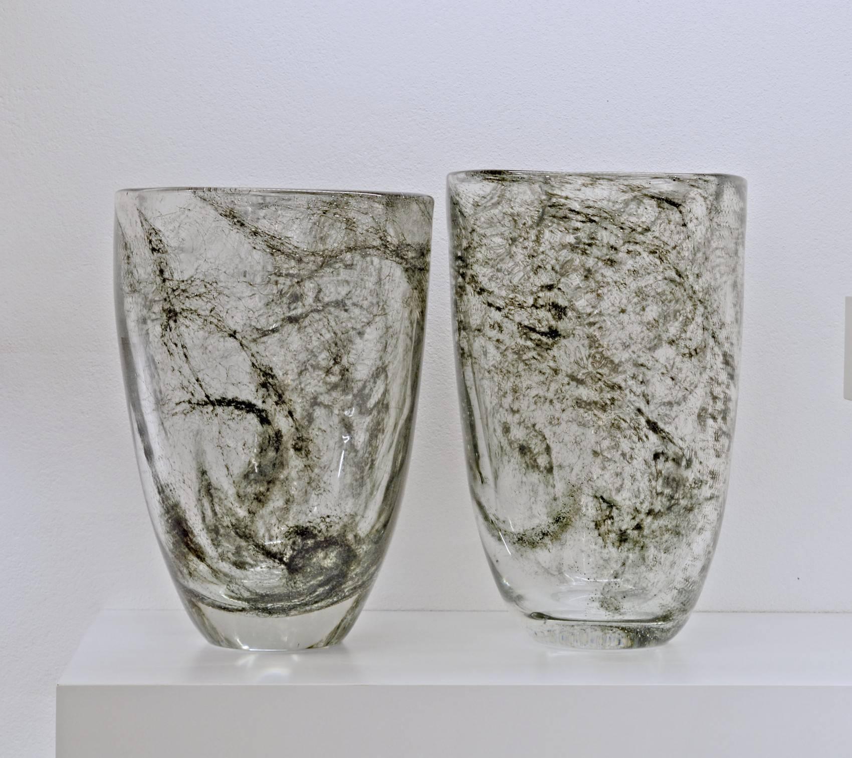 Pair of Vases, Ercole Barovier, Crepuscolo Serie Designed in 1935, Murano 2