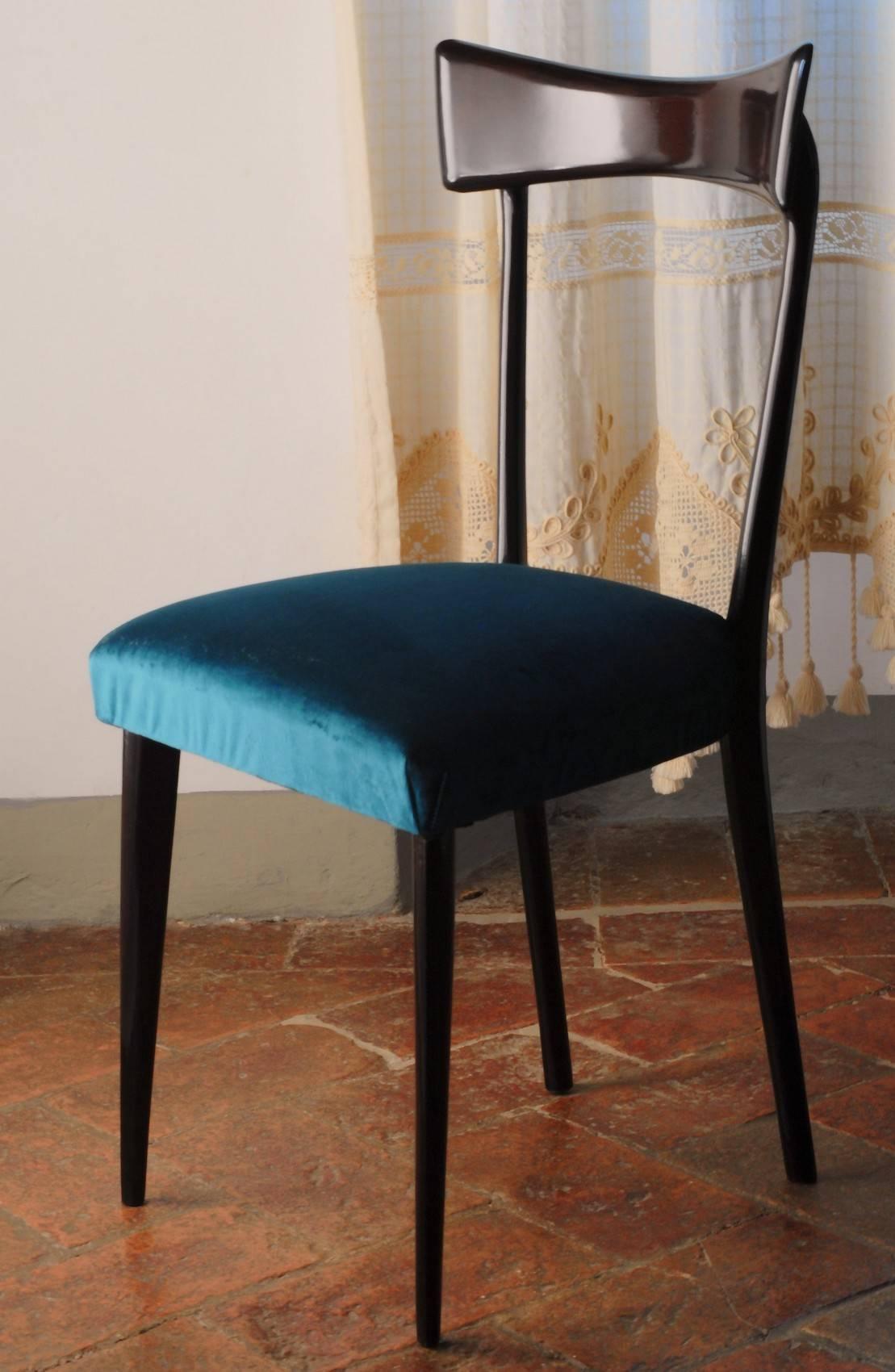 Ico Parisi Six Sculptural Dining Chairs, Fully Restored, Shiny Finish, Velvet In Good Condition In Tavarnelle val di Pesa, Florence