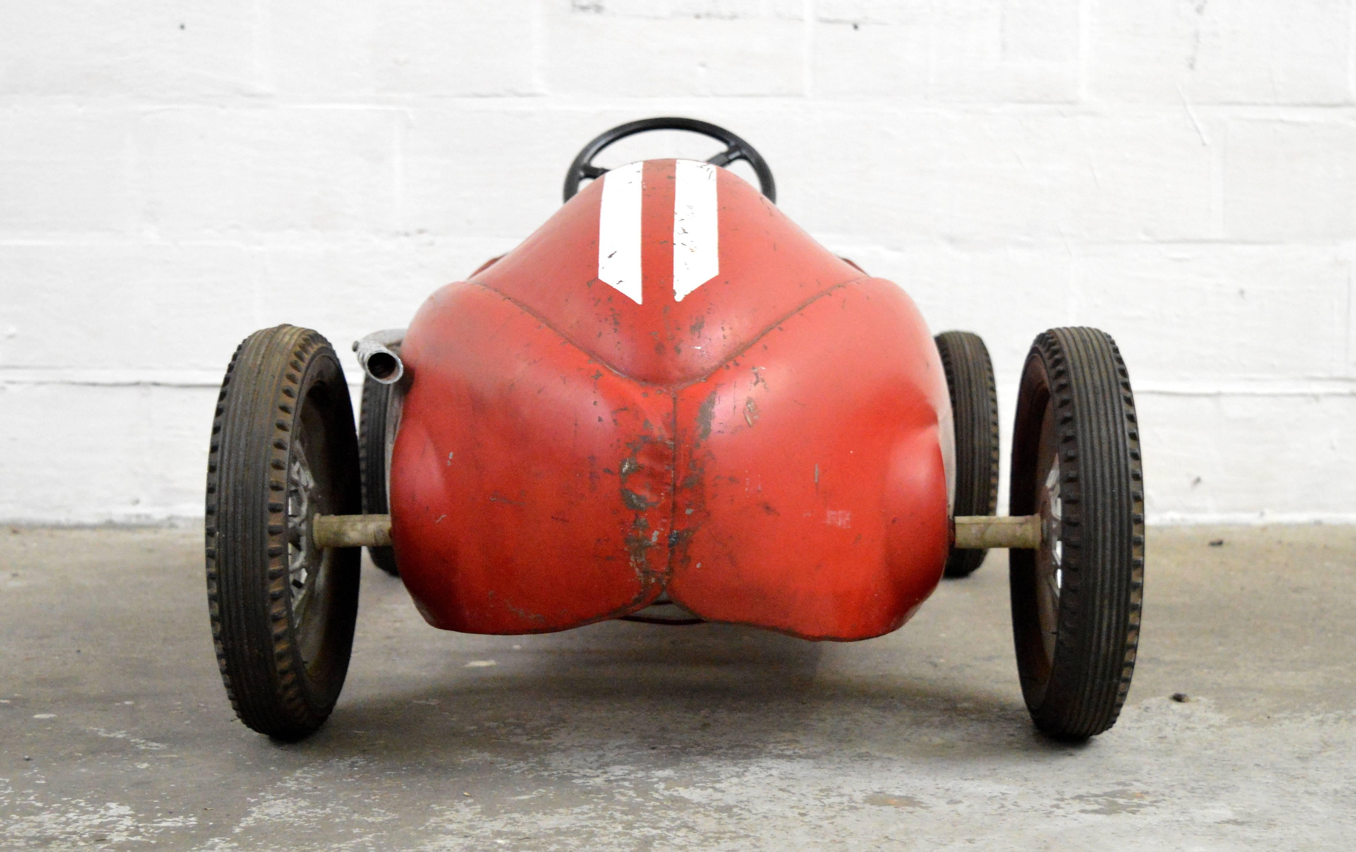Old Ferrari Pedal Car In Good Condition In Meulebeke, BE