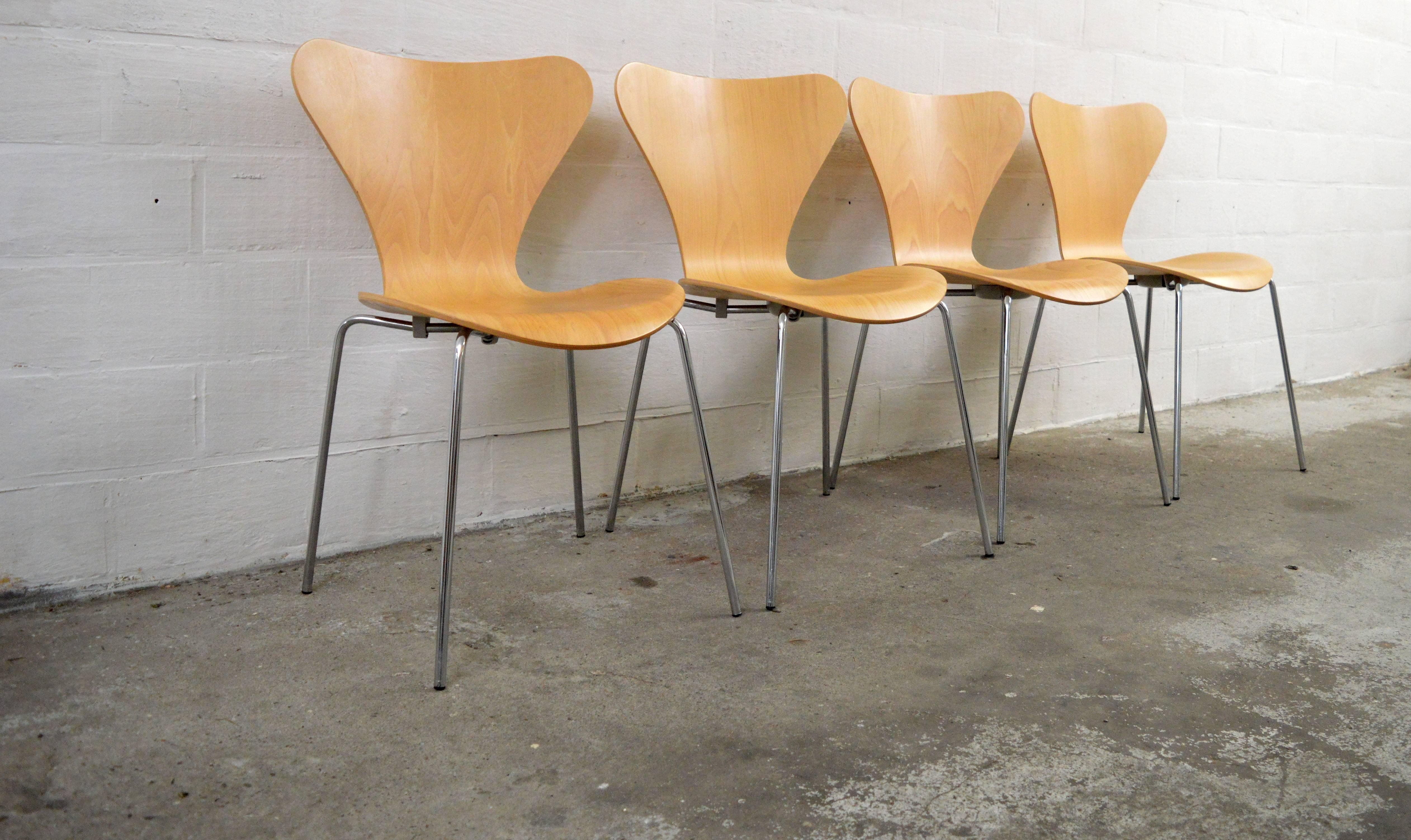 Contemporary Four Serie7 Chairs by Designer Arne Jacobsen