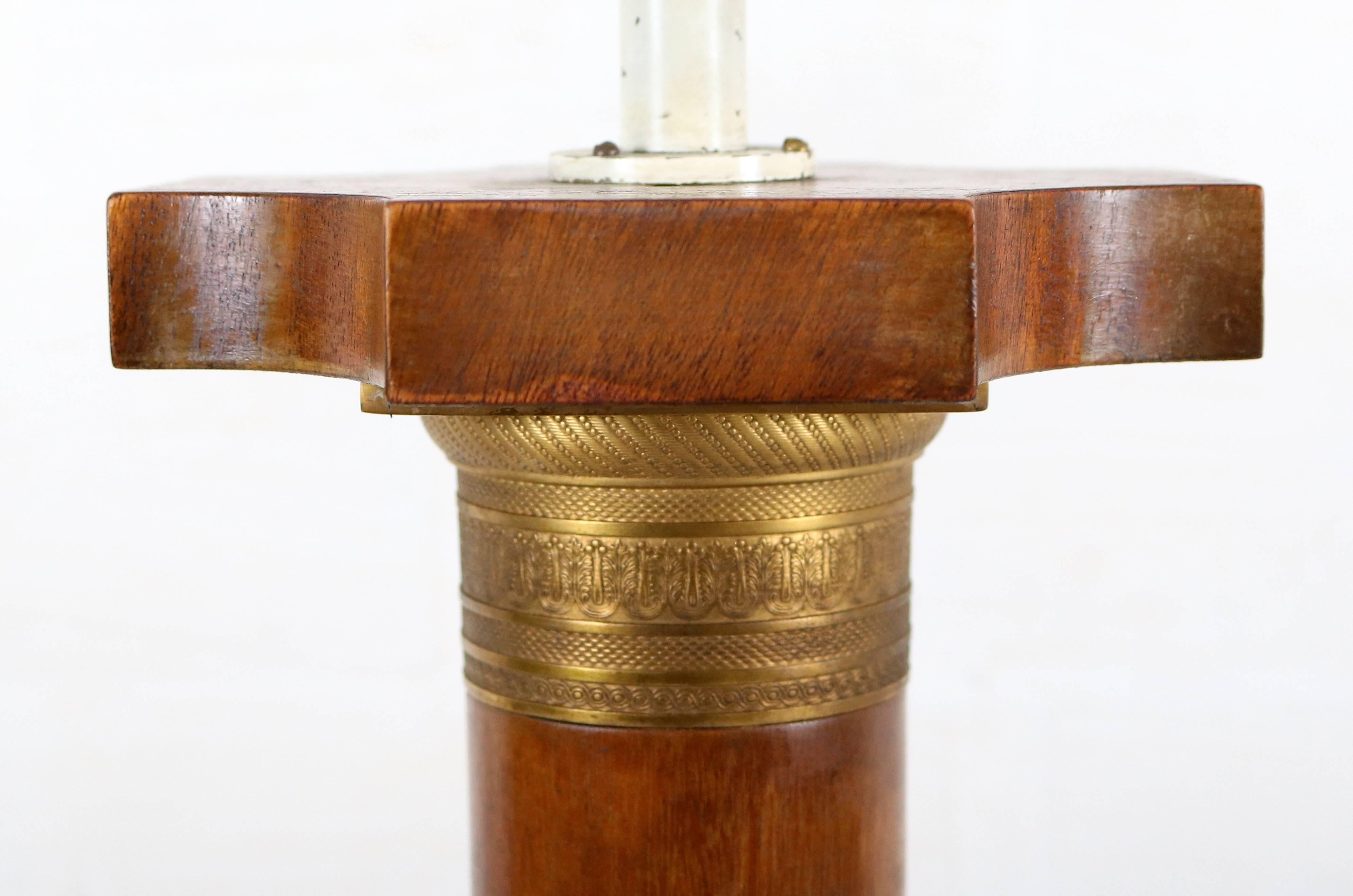 Art Deco Lamp with Corinthian Pillar In Good Condition For Sale In Meulebeke, BE