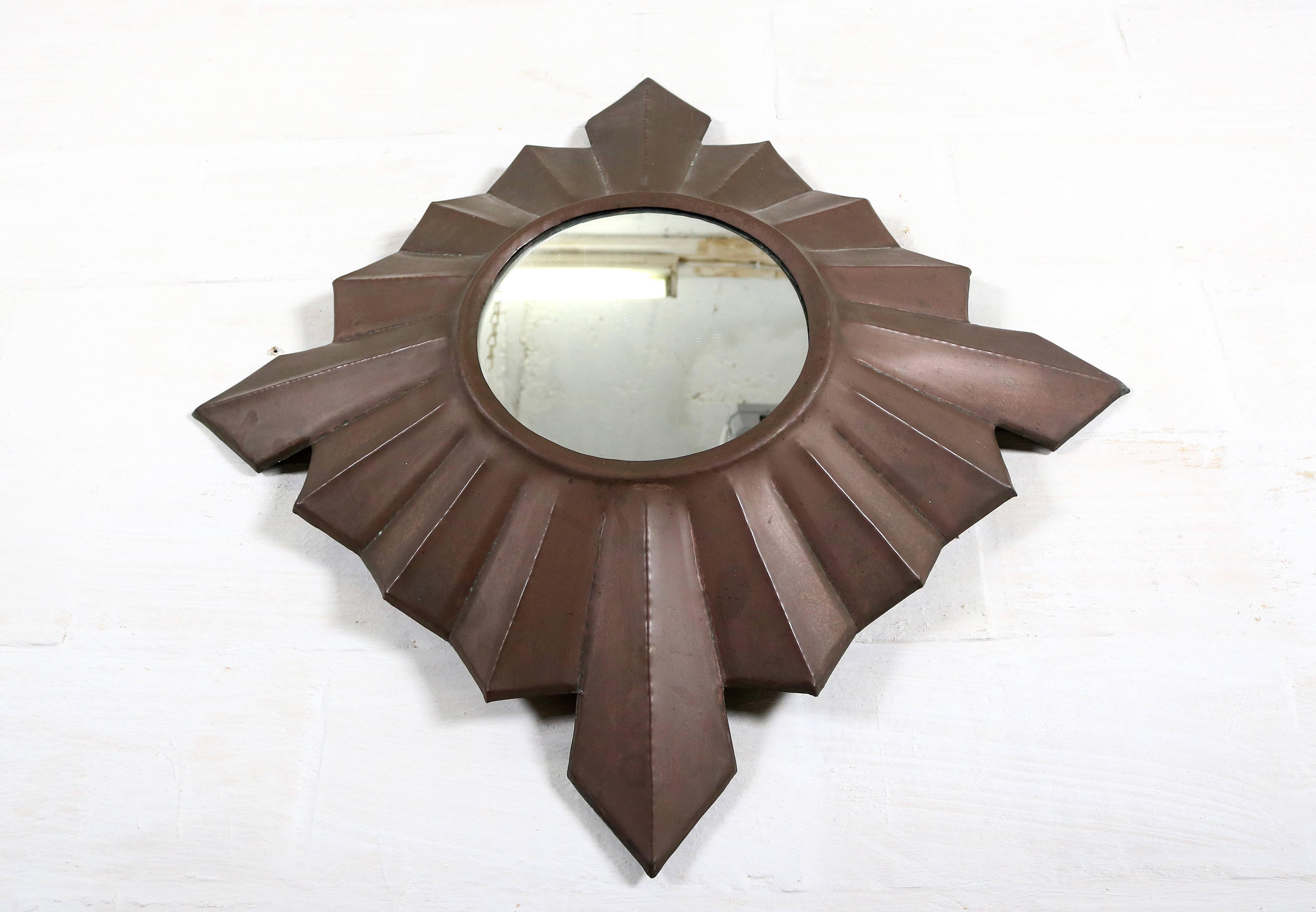 Art Deco Copper Mirror In Good Condition For Sale In Meulebeke, BE