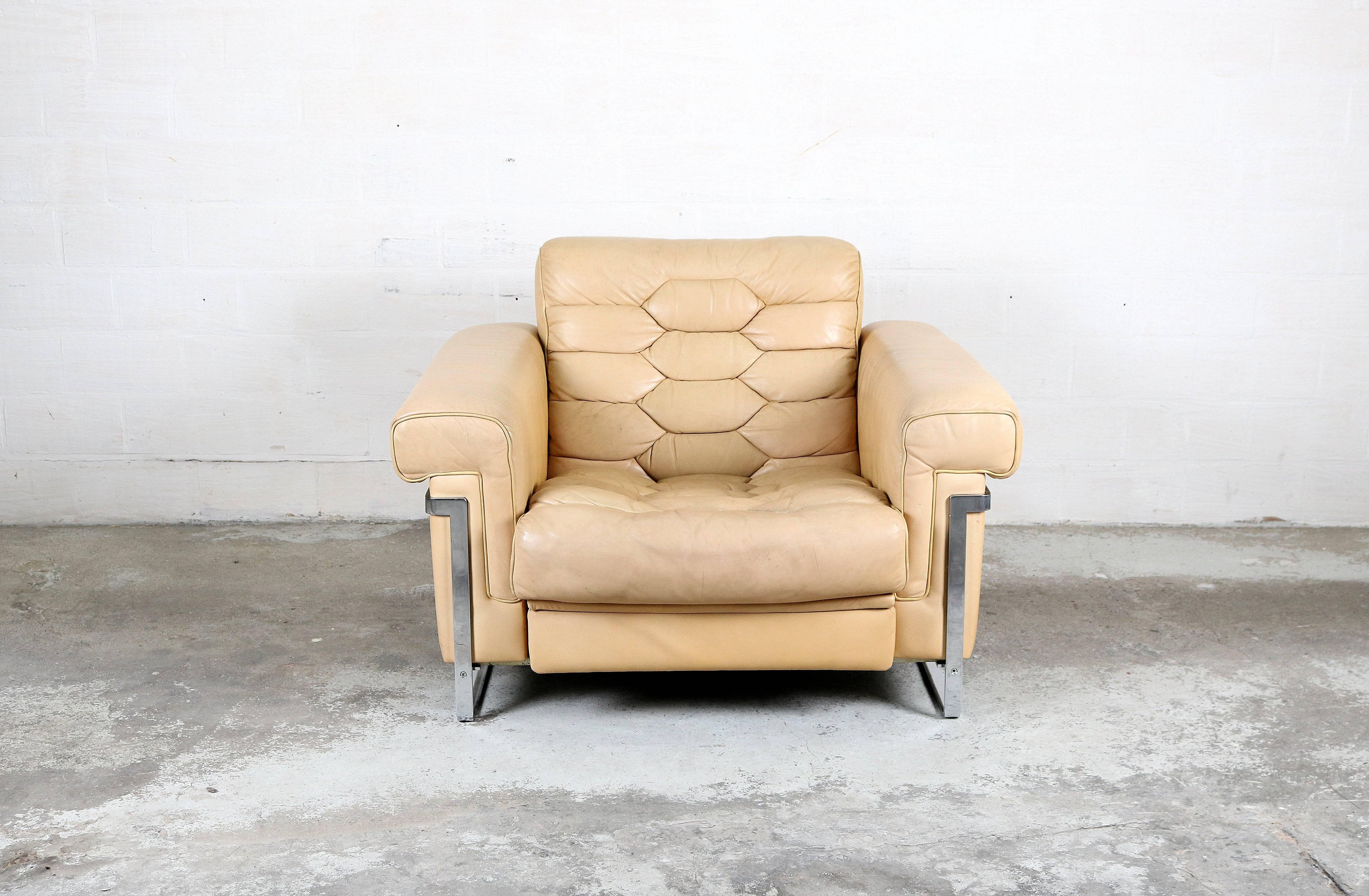 Mid-Century Modern Club Chair by Robert Haussmann for De Sede For Sale