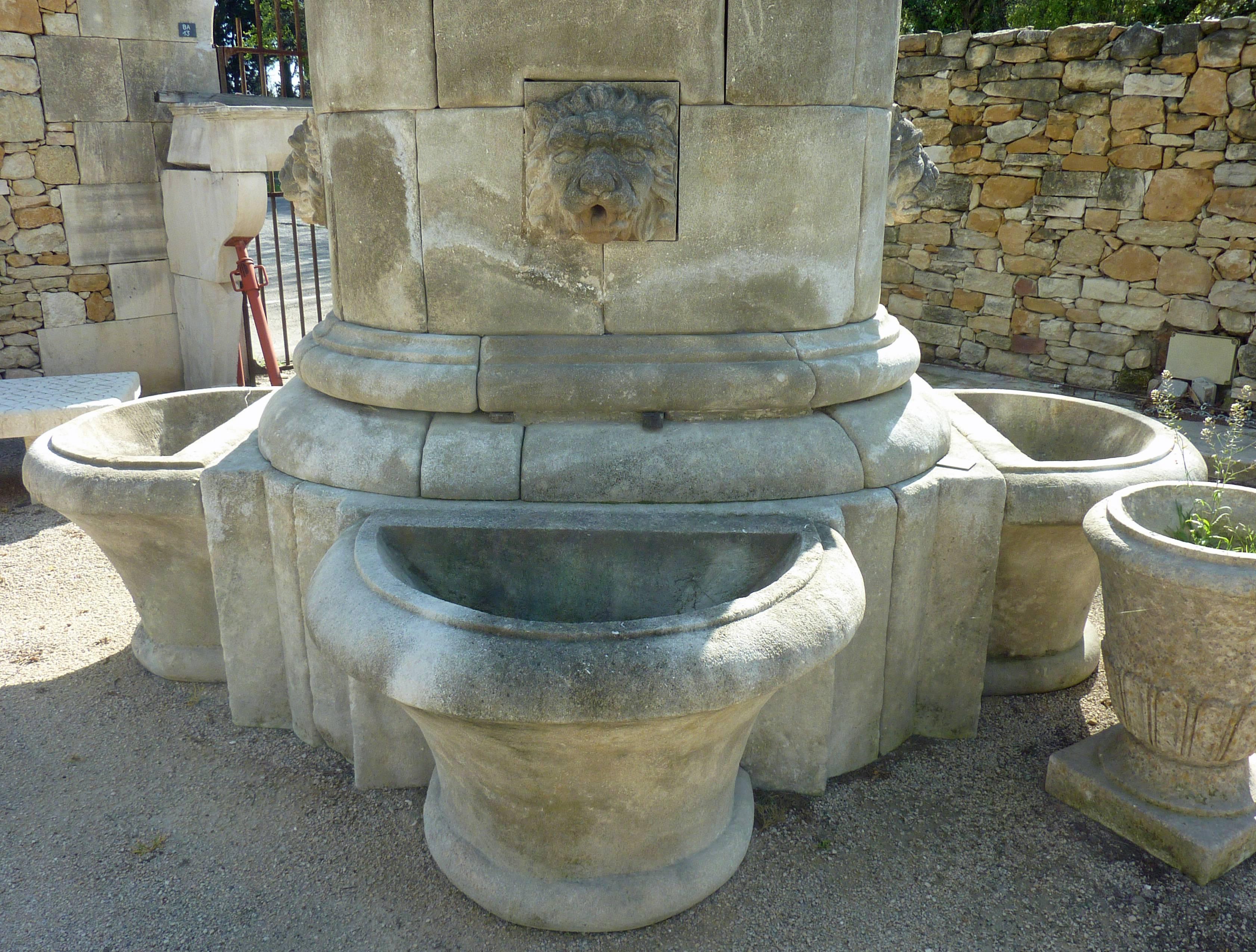 Contemporary Impressive Central Fountain with 4 Hand-Carved Lions' Heads in French Limestone For Sale