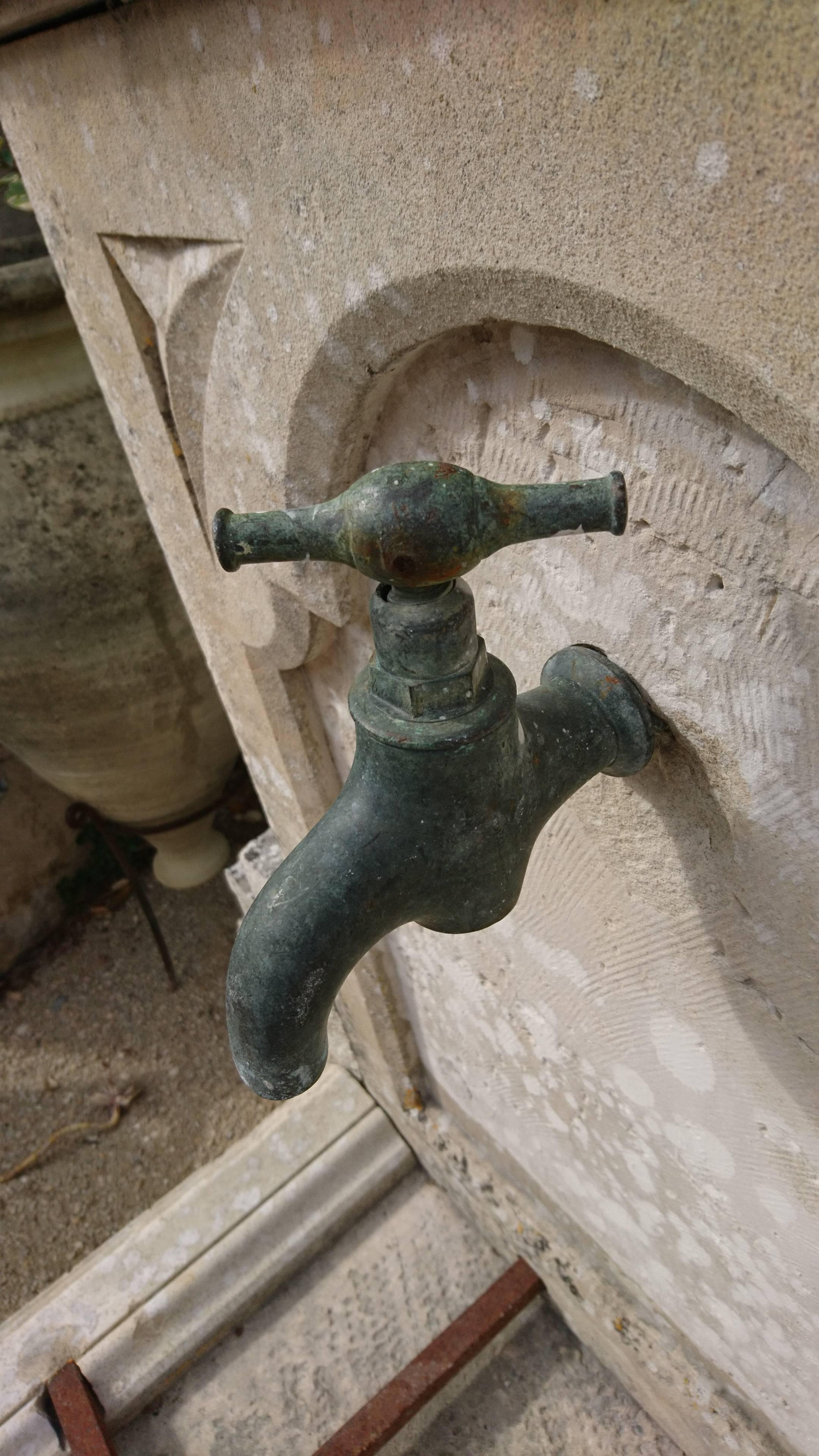 19th Century Small Water Fountain with Basin, Sculpted Pediment and Molded Corbels in Stone