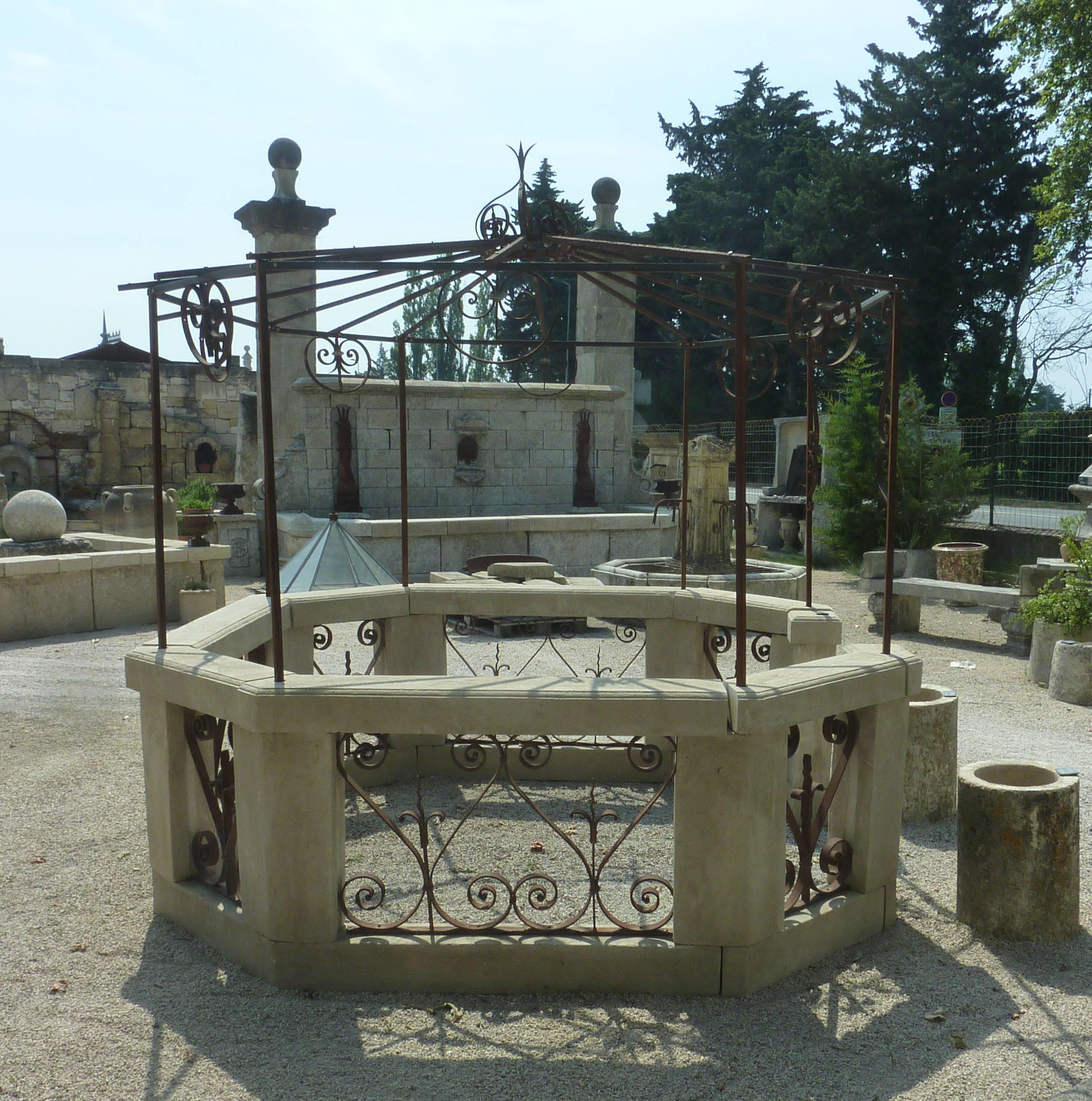 This kiosk is an original creation made from genuine antique materials in our stone-cutting Atelier in Provence.

Octagonal in shape, this charming kiosk is a garden pavilion that opens on all sides to better appreciate the landscape. It features