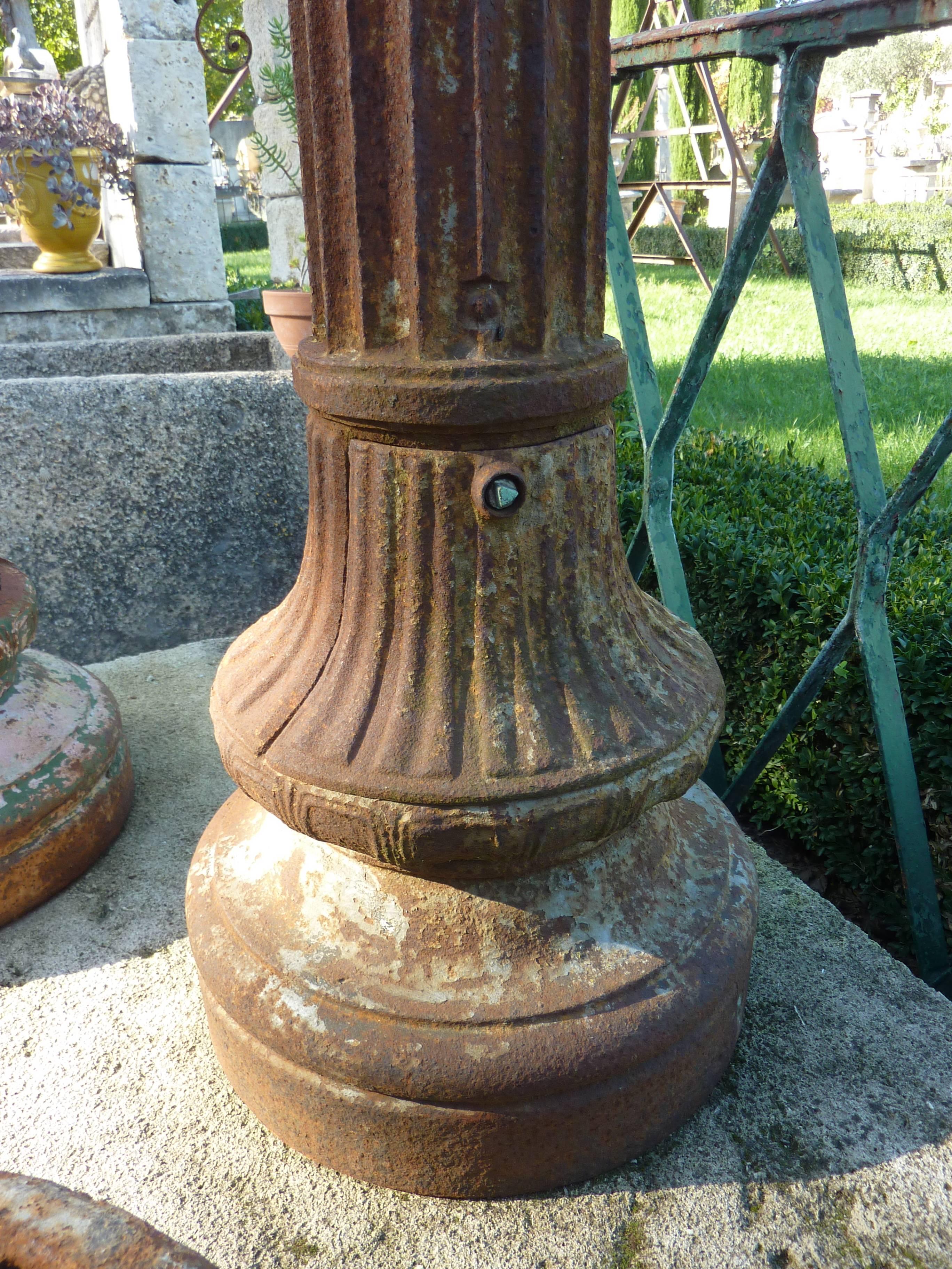 19th Century Antique Cast-Iron Doric Column, France In Good Condition For Sale In Isle sur la Sorgue, FR