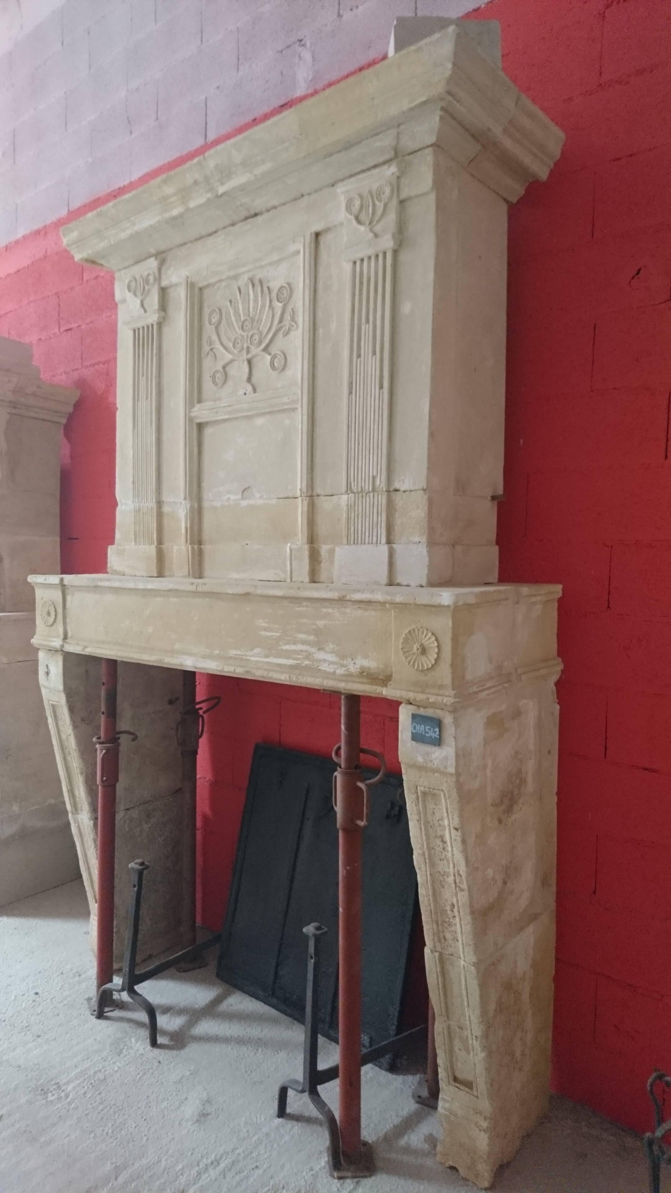 18th Century Louis XVI Fireplace with Trumeau Finely Hand-Sculpted in Limestone For Sale 4
