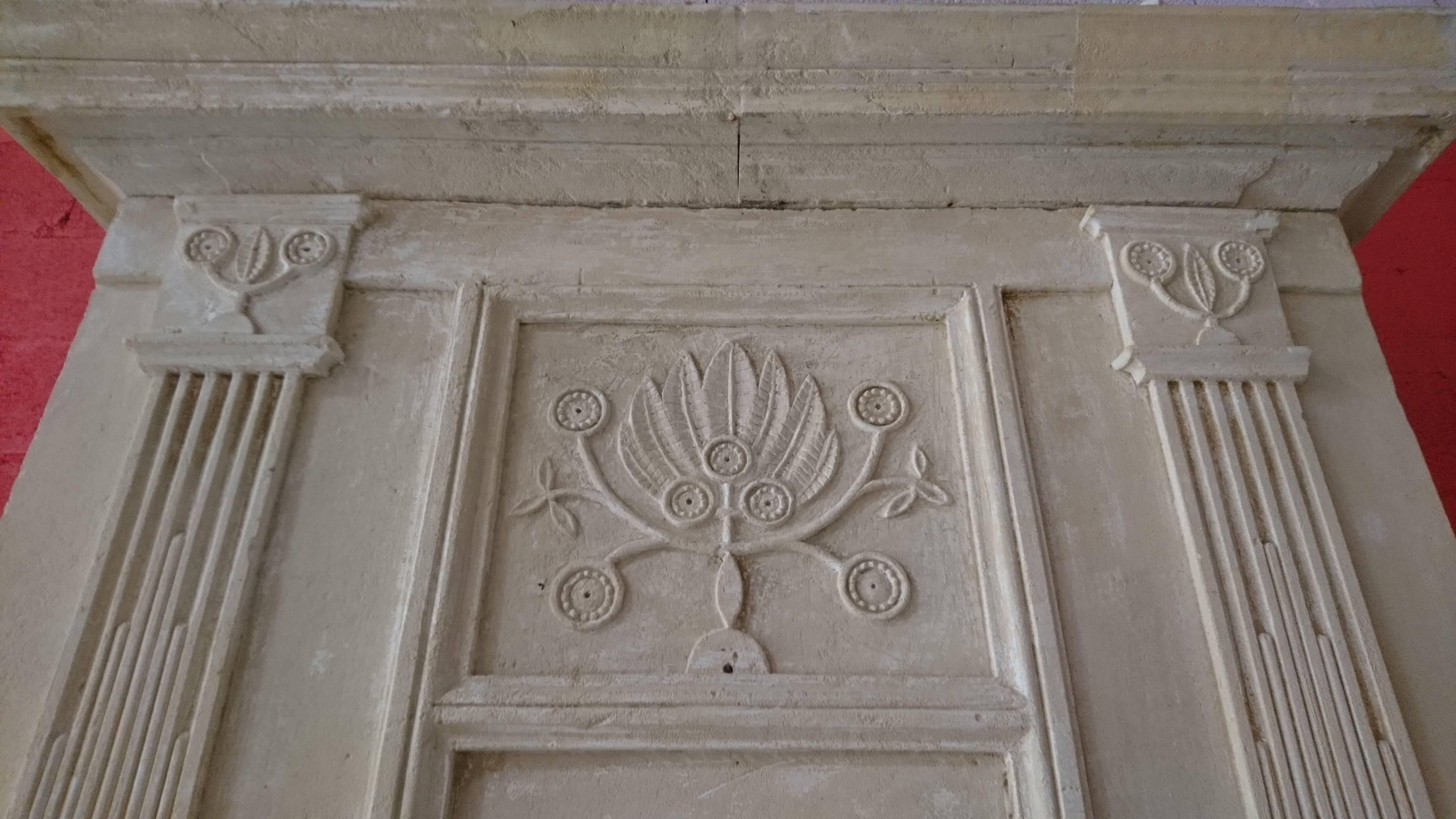 18th Century Louis XVI Fireplace with Trumeau Finely Hand-Sculpted in Limestone For Sale 2