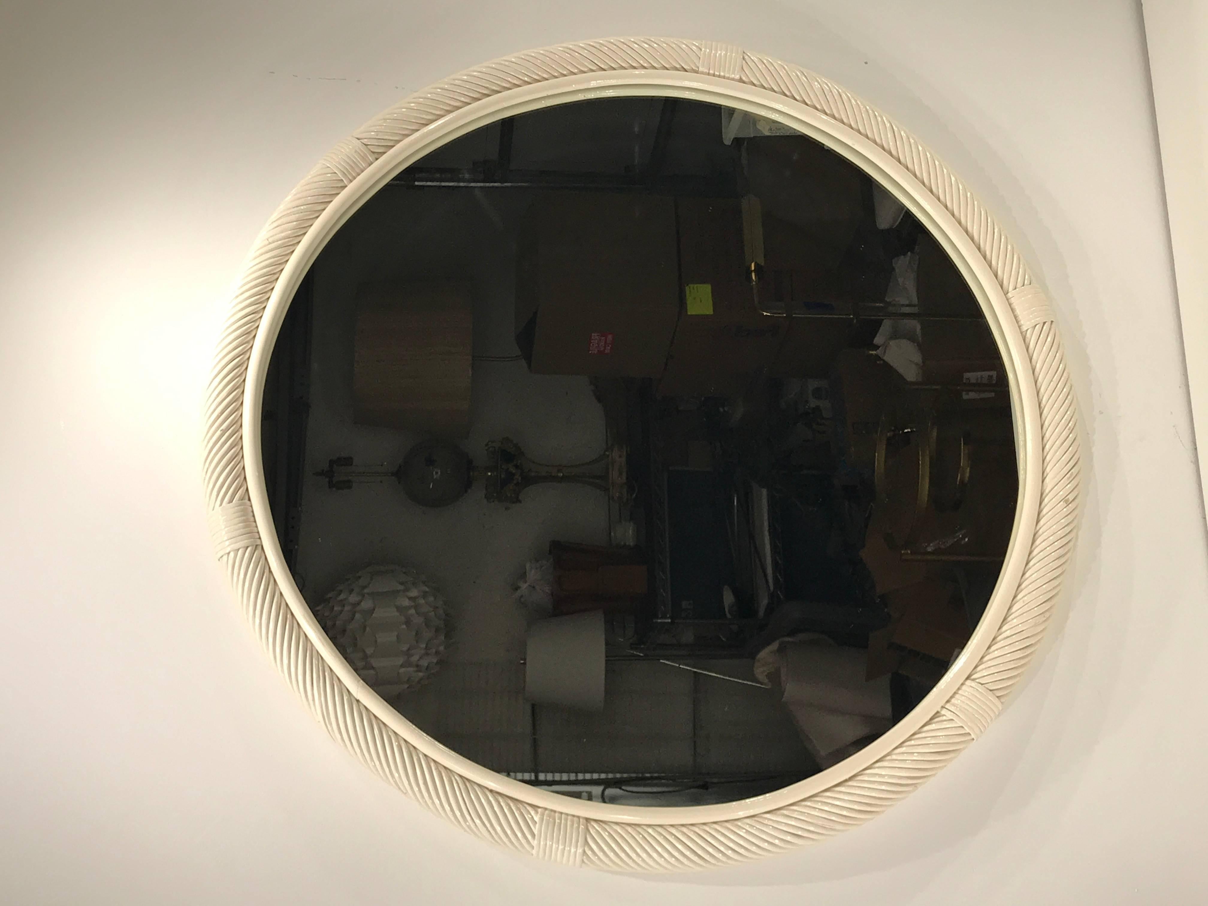 Large Chinese White Lacquered Circular Rattan Mirror In Excellent Condition In West Palm Beach, FL