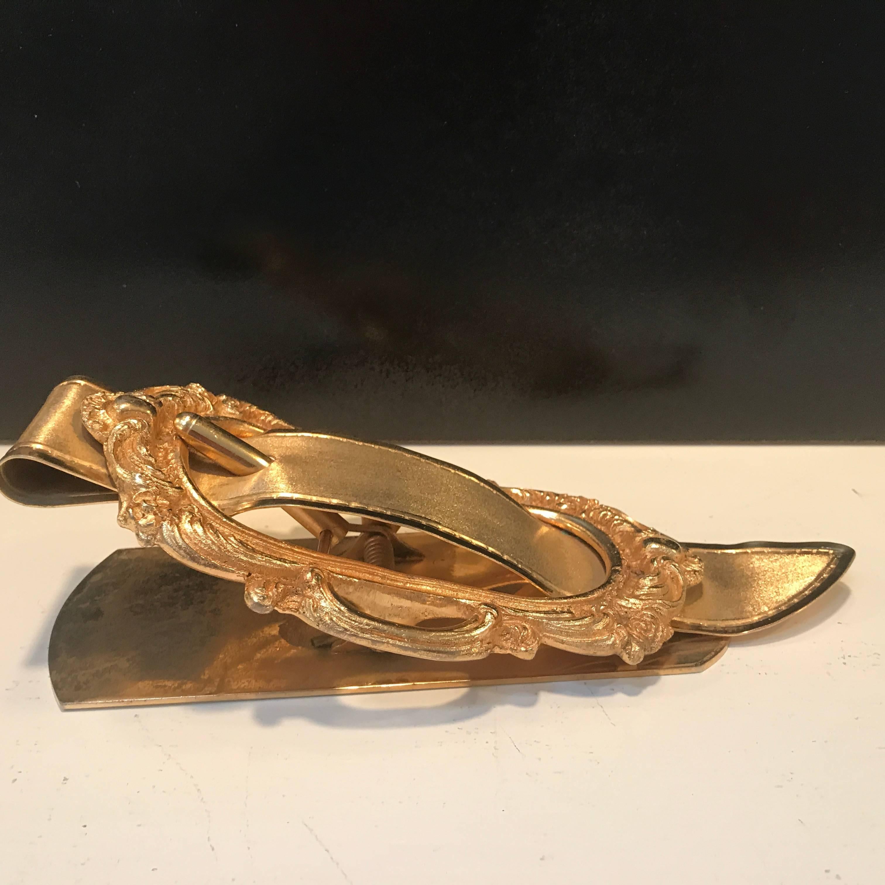Italian Gilt Bronze Buckle Motif Desk Clip, in the Style of Gucci In Excellent Condition In West Palm Beach, FL
