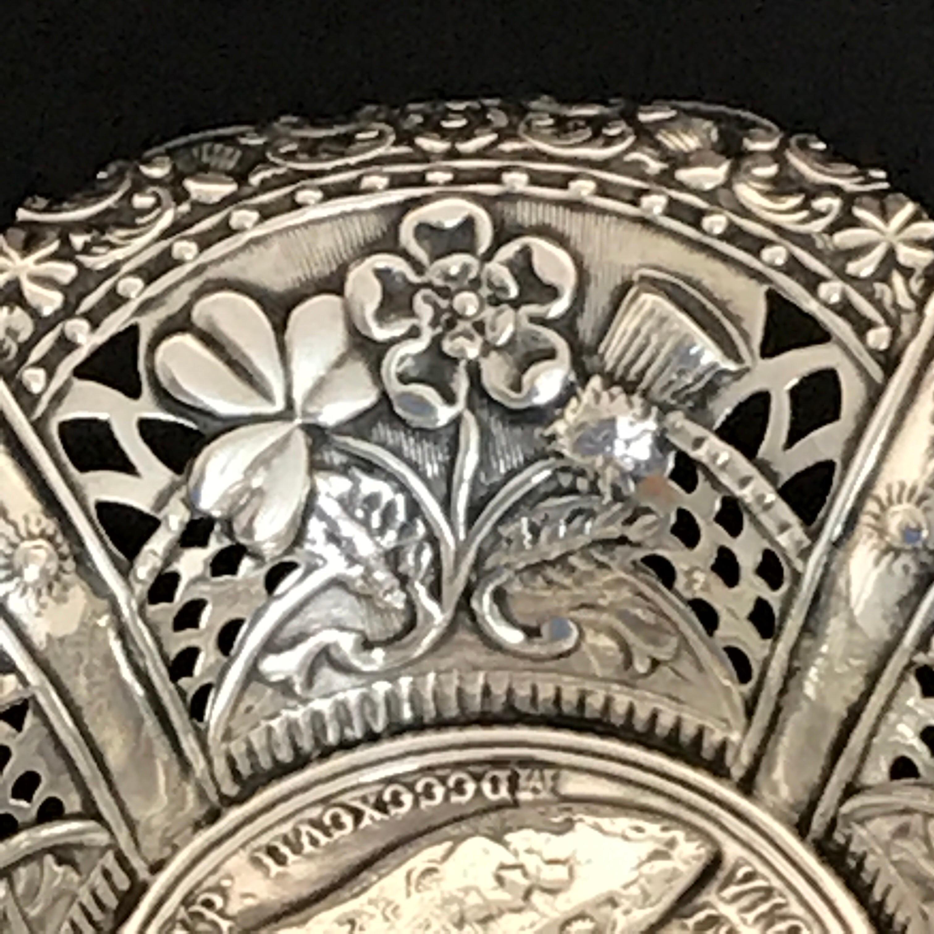 Queen Victoria’s Diamond Jubilee Sterling Commemorative Bowl In Good Condition In West Palm Beach, FL