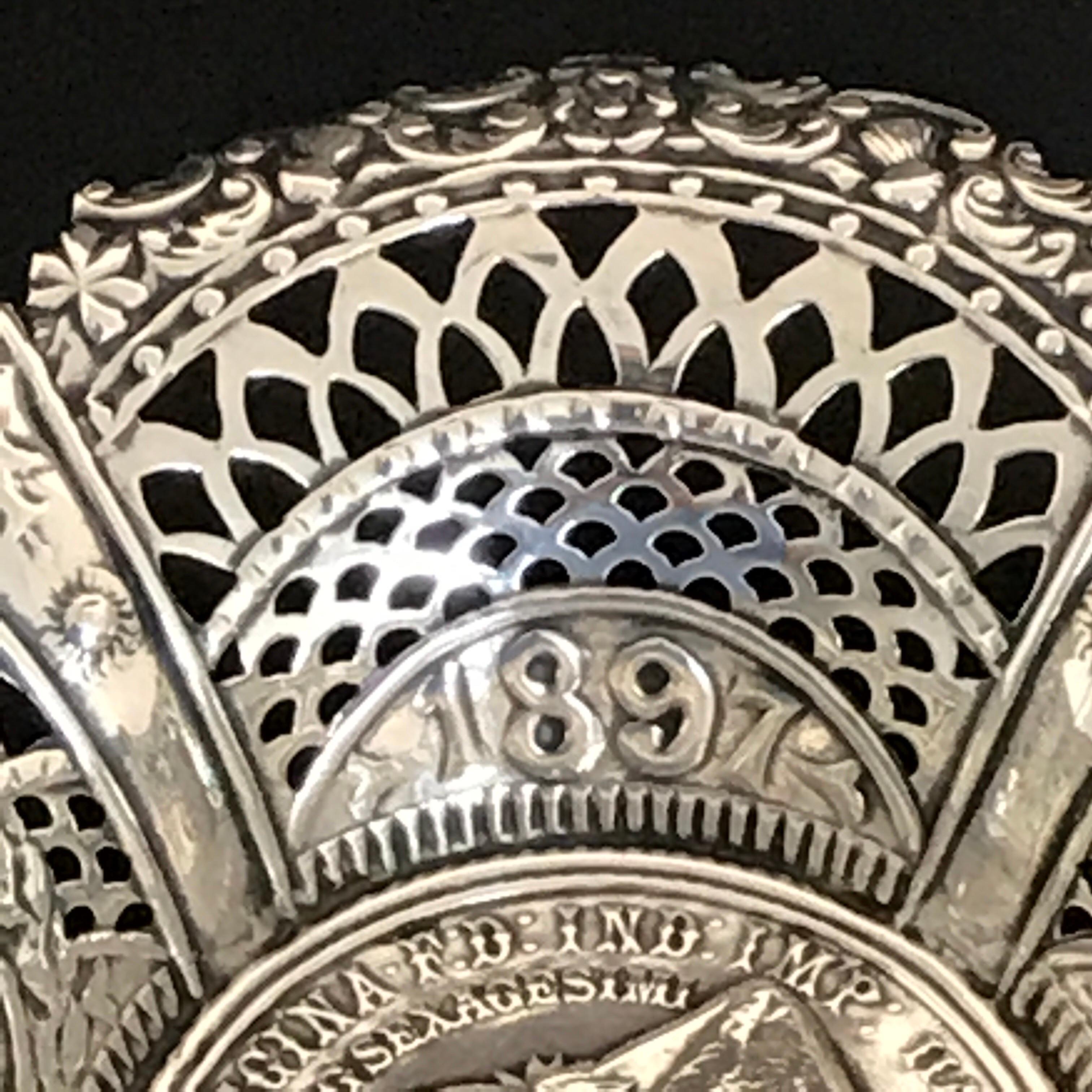 English Queen Victoria’s Diamond Jubilee Sterling Commemorative Bowl