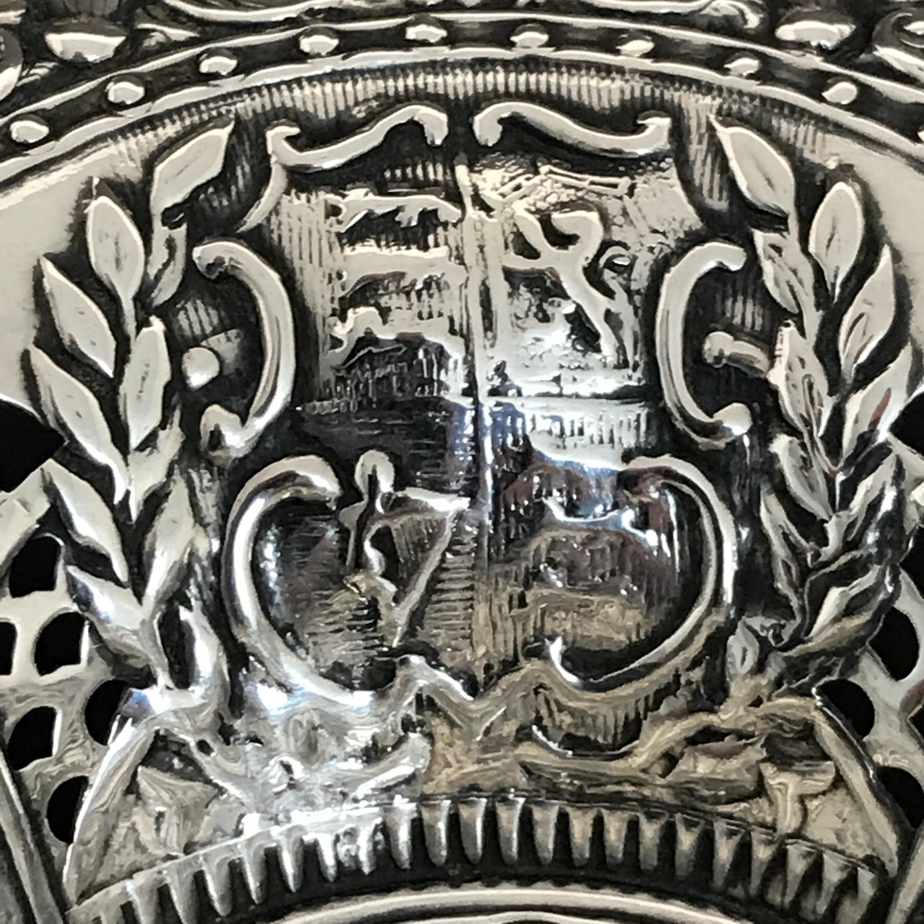 Queen Victoria’s Diamond Jubilee Sterling Commemorative Bowl 4