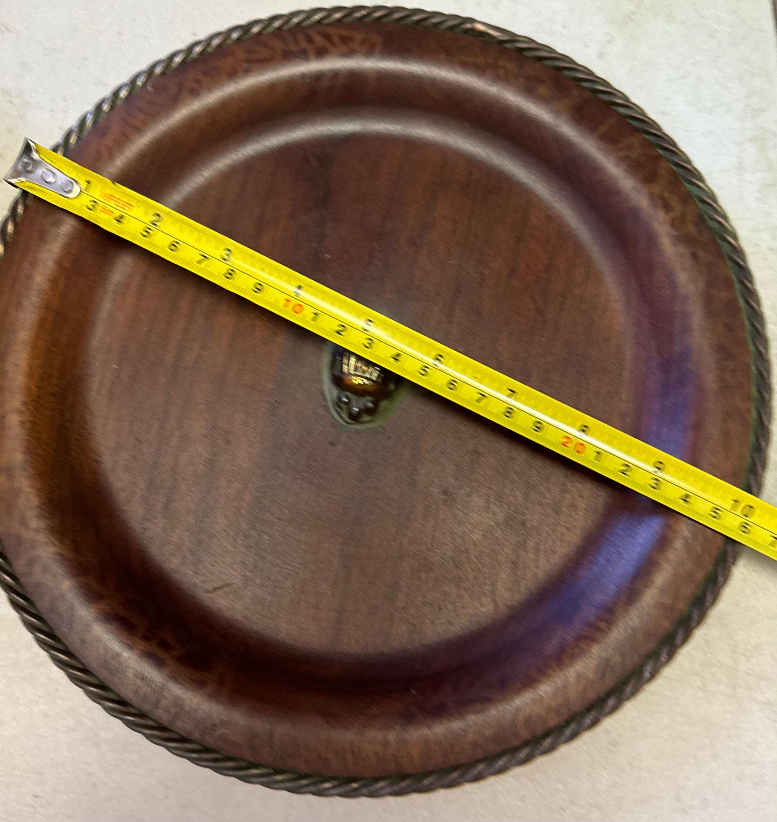 Bronzo Scarabeo in vetro Favrile di Tiffany Studios, Videopoche in legno con montatura in bronzo in vendita