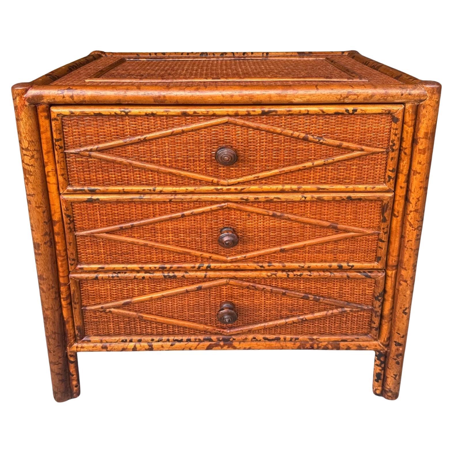 British Colonial Style Schildpatt Bambus & Rattan Diminutive Chest