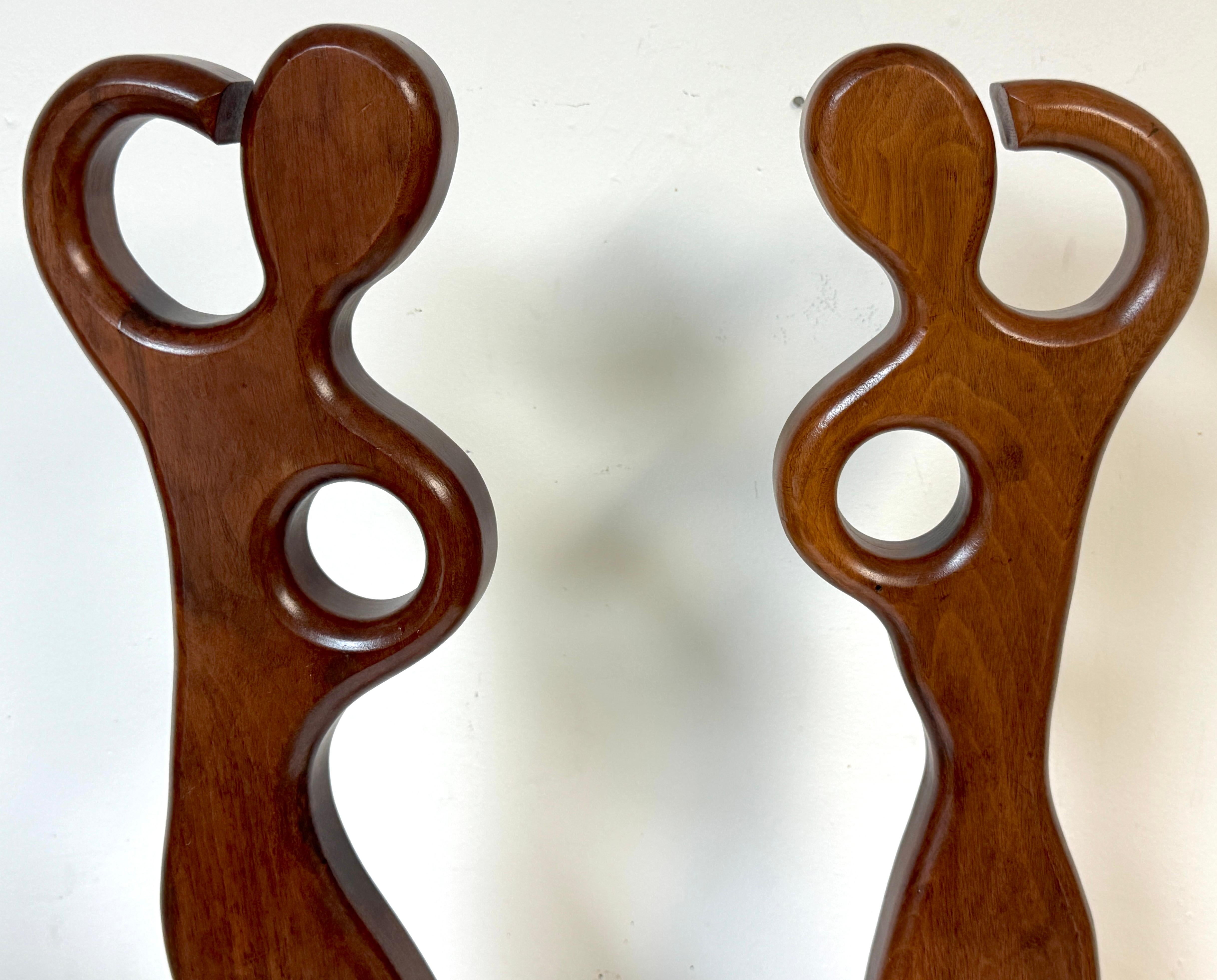 Teak Coppia di sculture in teak di William Westenhaver per Witco - Il diportista e il surfista in vendita