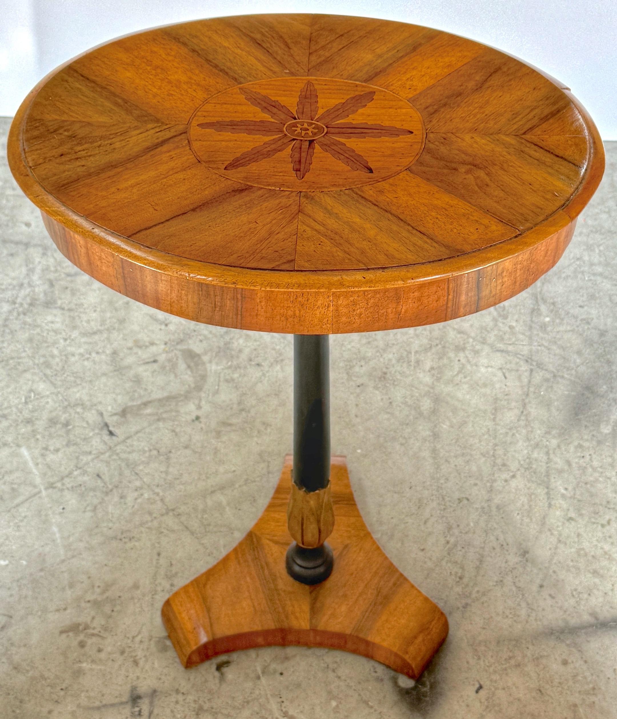 19th C. Biedermeier Inlaid Fruitwood, Satinwood & Yew Side Table, Circa 1850s For Sale 2