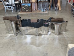 Table basse biomorphique en trois parties en acier inoxydable poli, début des années 2000