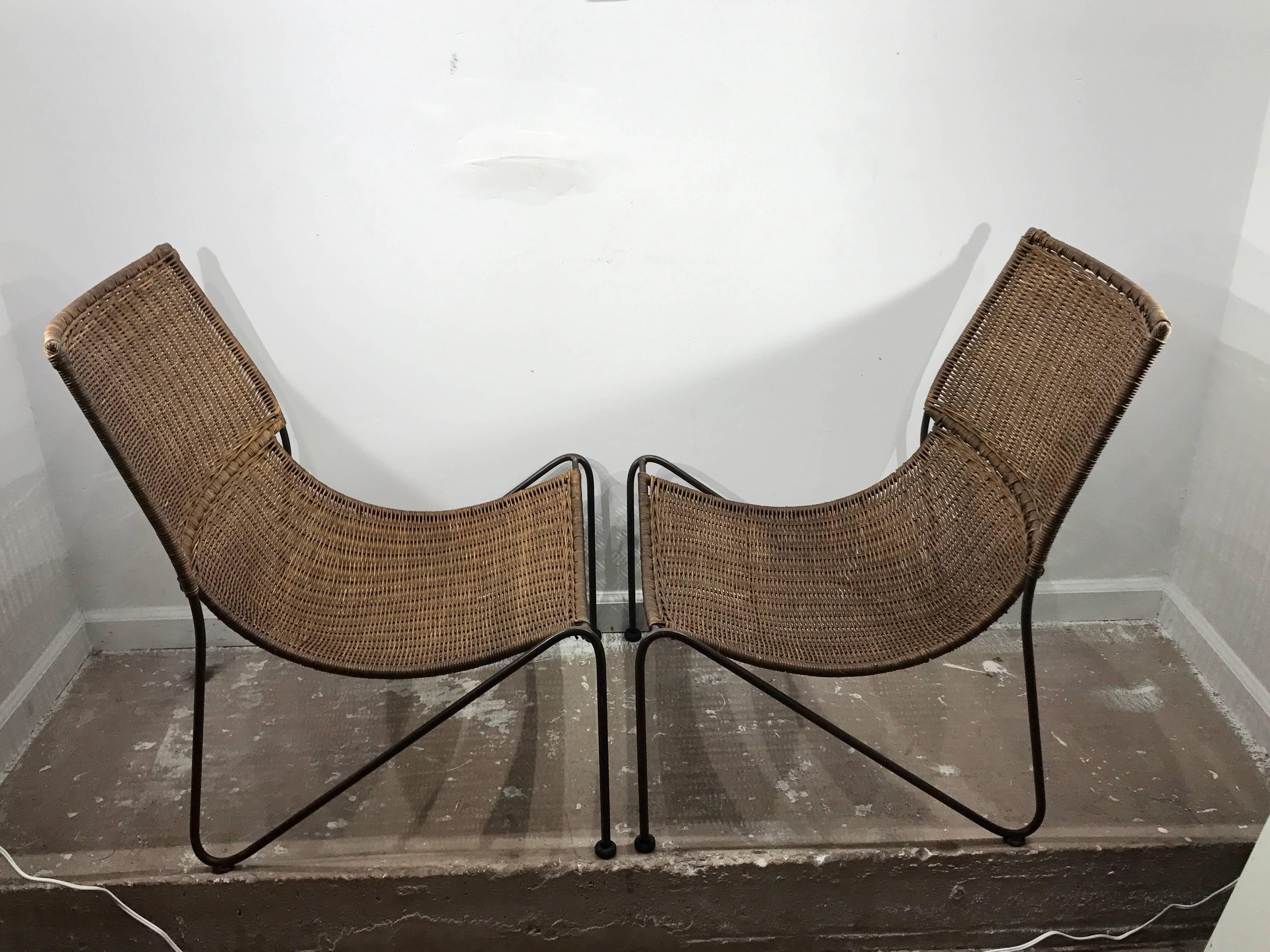 Great Pair of Mid-Century Sling Wicker Lounge Chairs 2